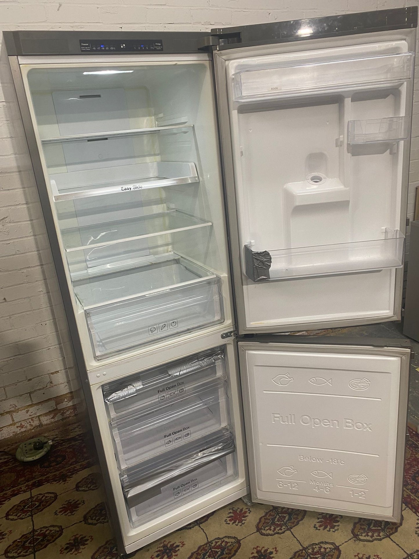 Samsung Digital Inverter Silver Grey Fridge Freezer For Sale