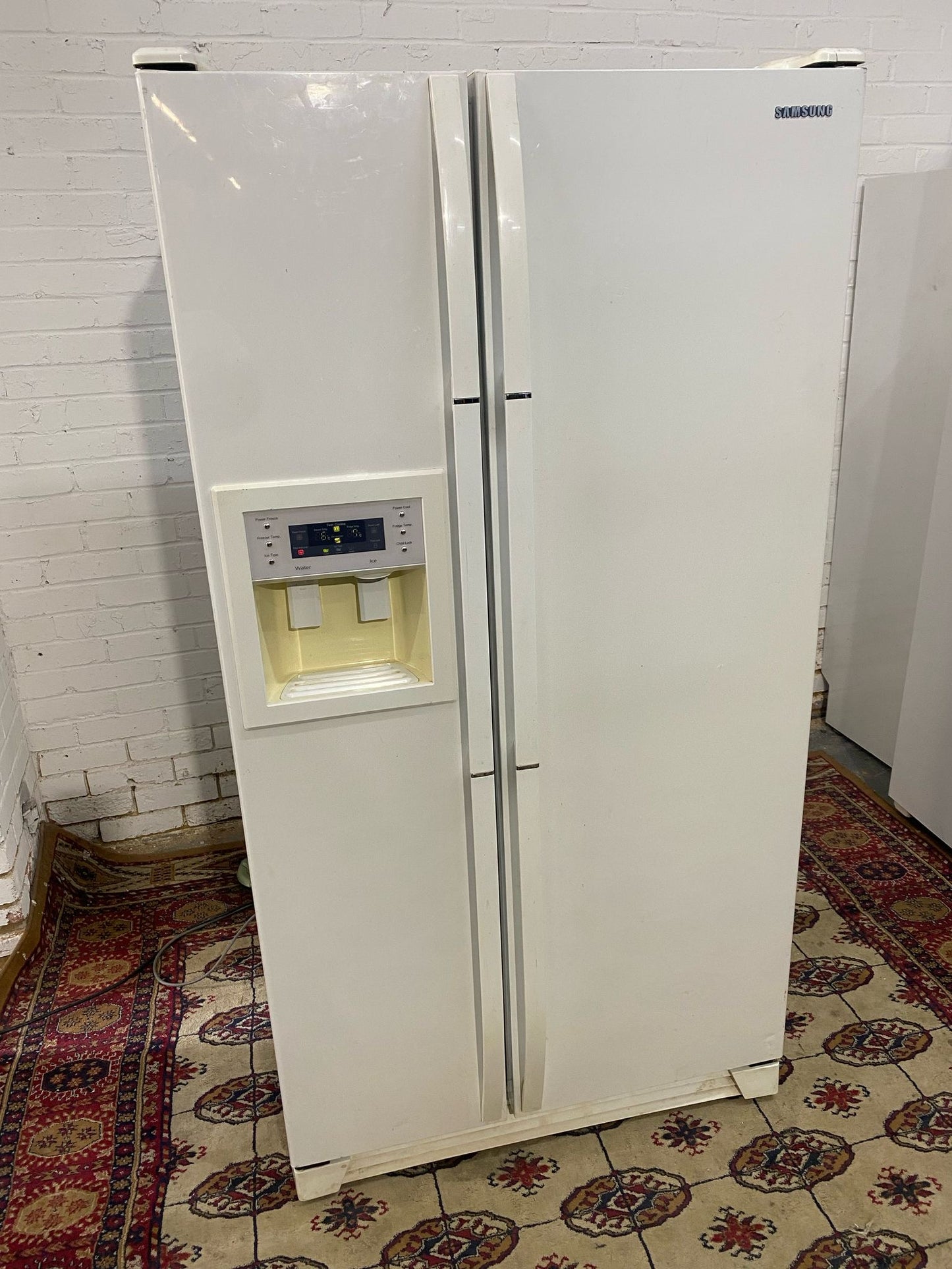 Samsung White American Double Door Fridge Freezer For Sale