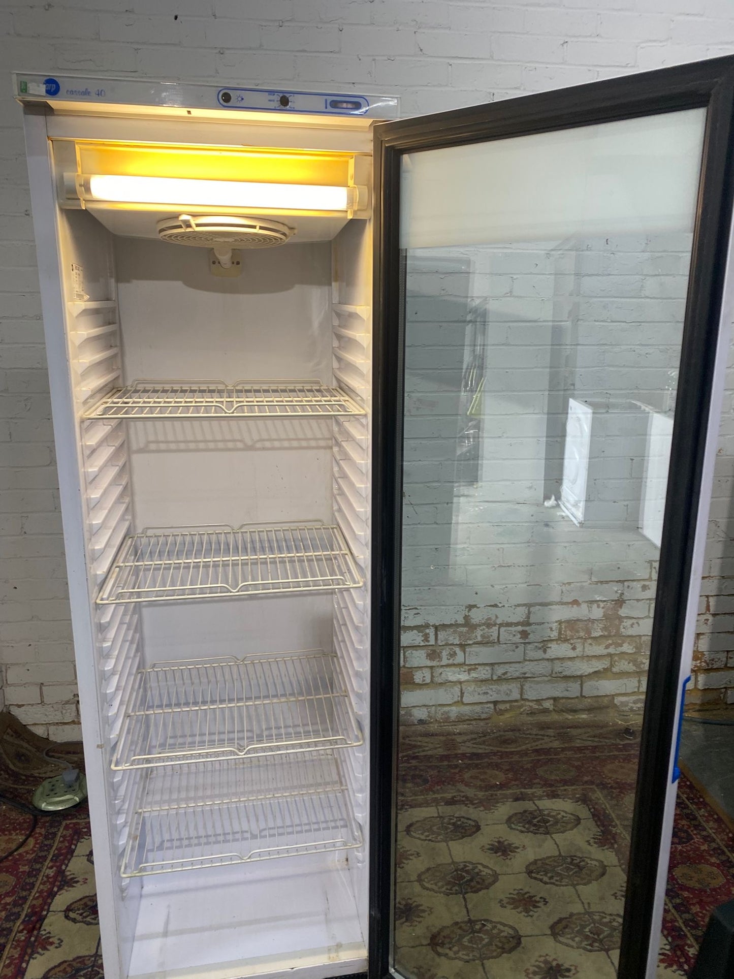 Standing Glass Display Drinks Fridge For Sale