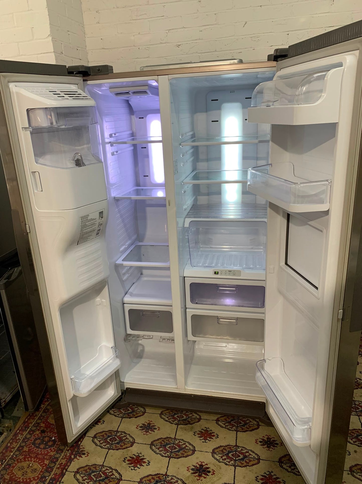 Grey Silver Plumb In 3Door American Fridge Freezer For Sale