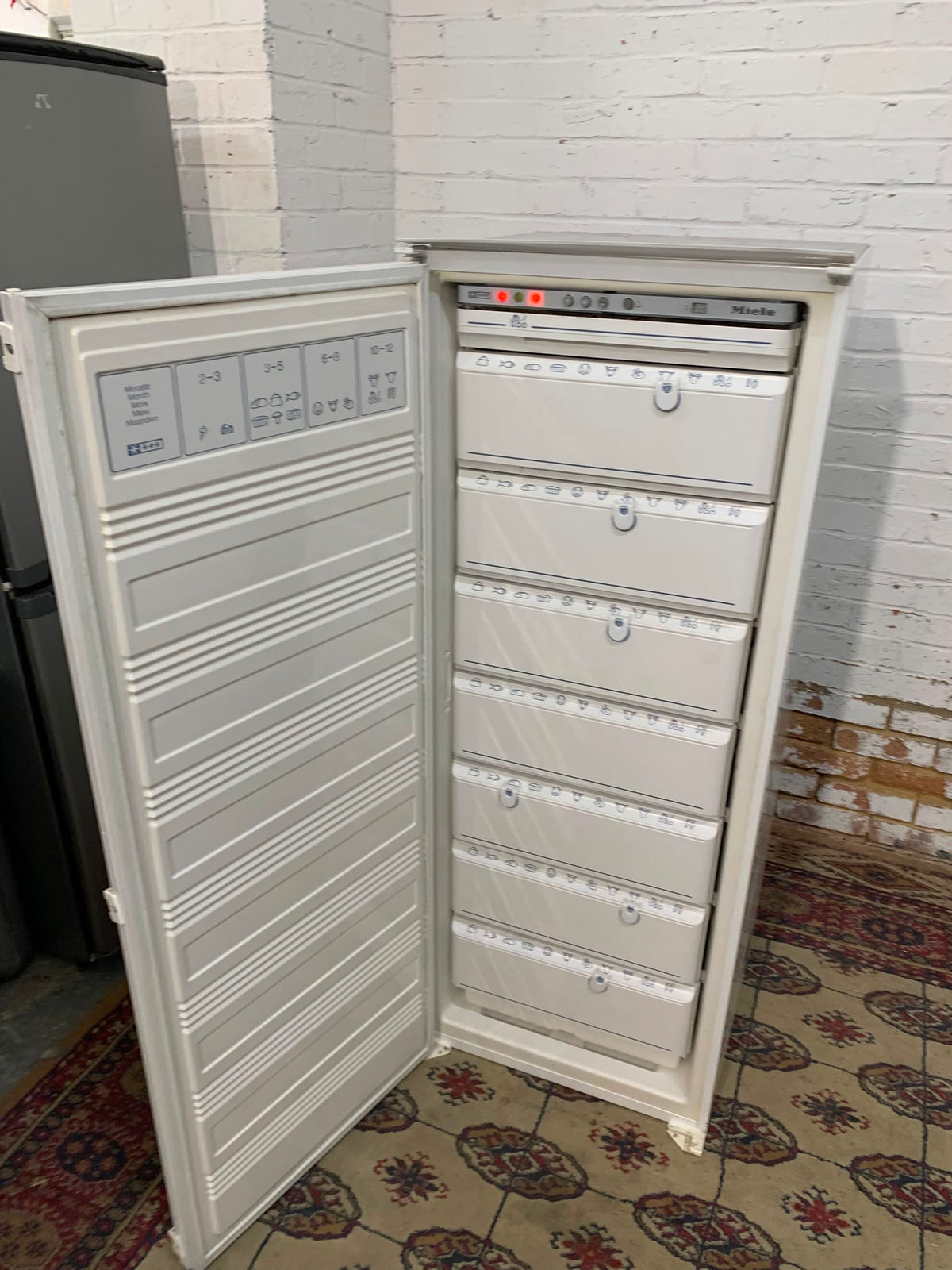 TopBrand Miele 8Drawers Standing Freezer For Sale