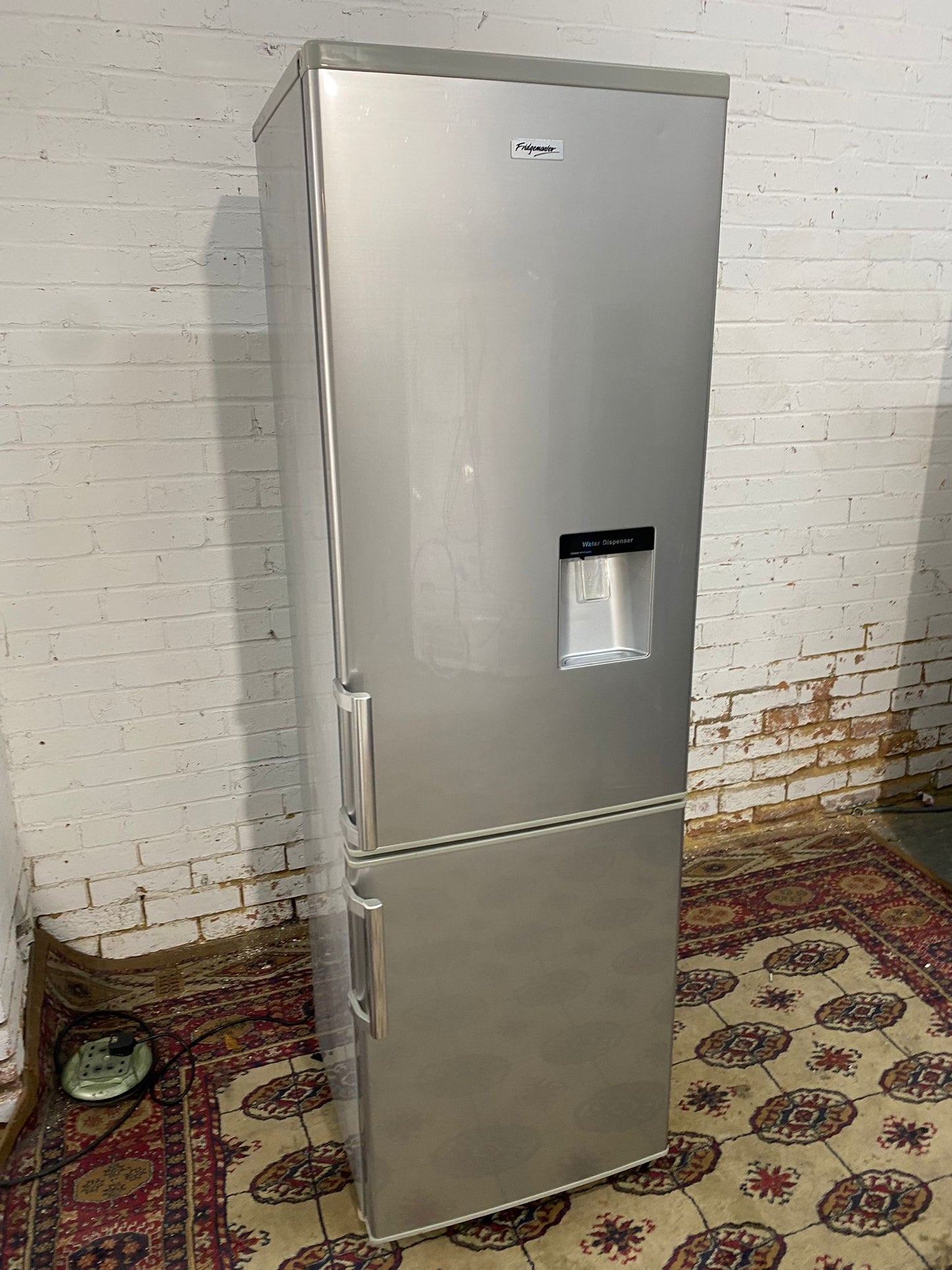 FridgeMaster Grey Water Dispenser Fridge Freezer For Sale