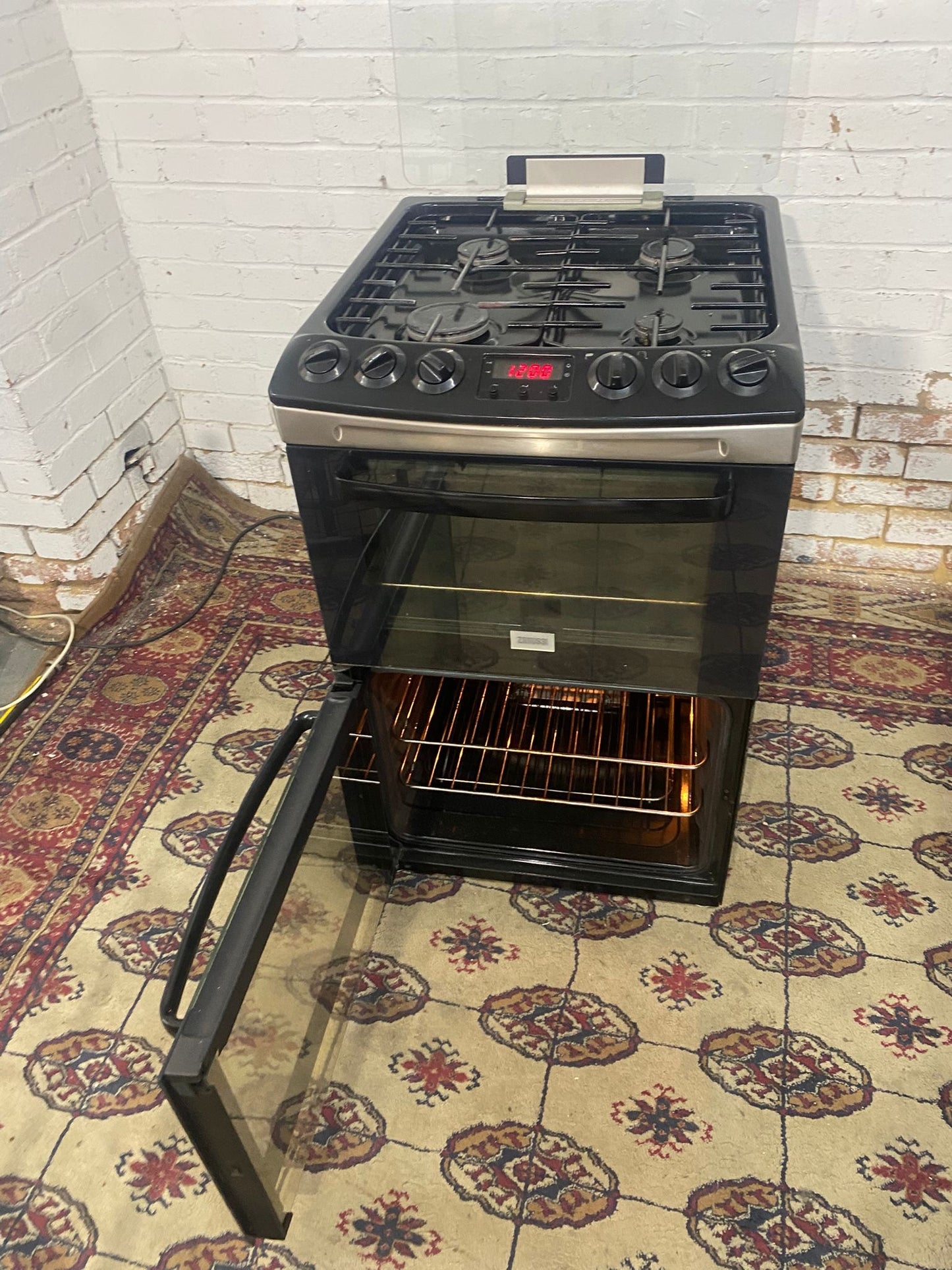 Beautiful 55CM Zanussi Gas Cooker With Oven/Grill For Sale