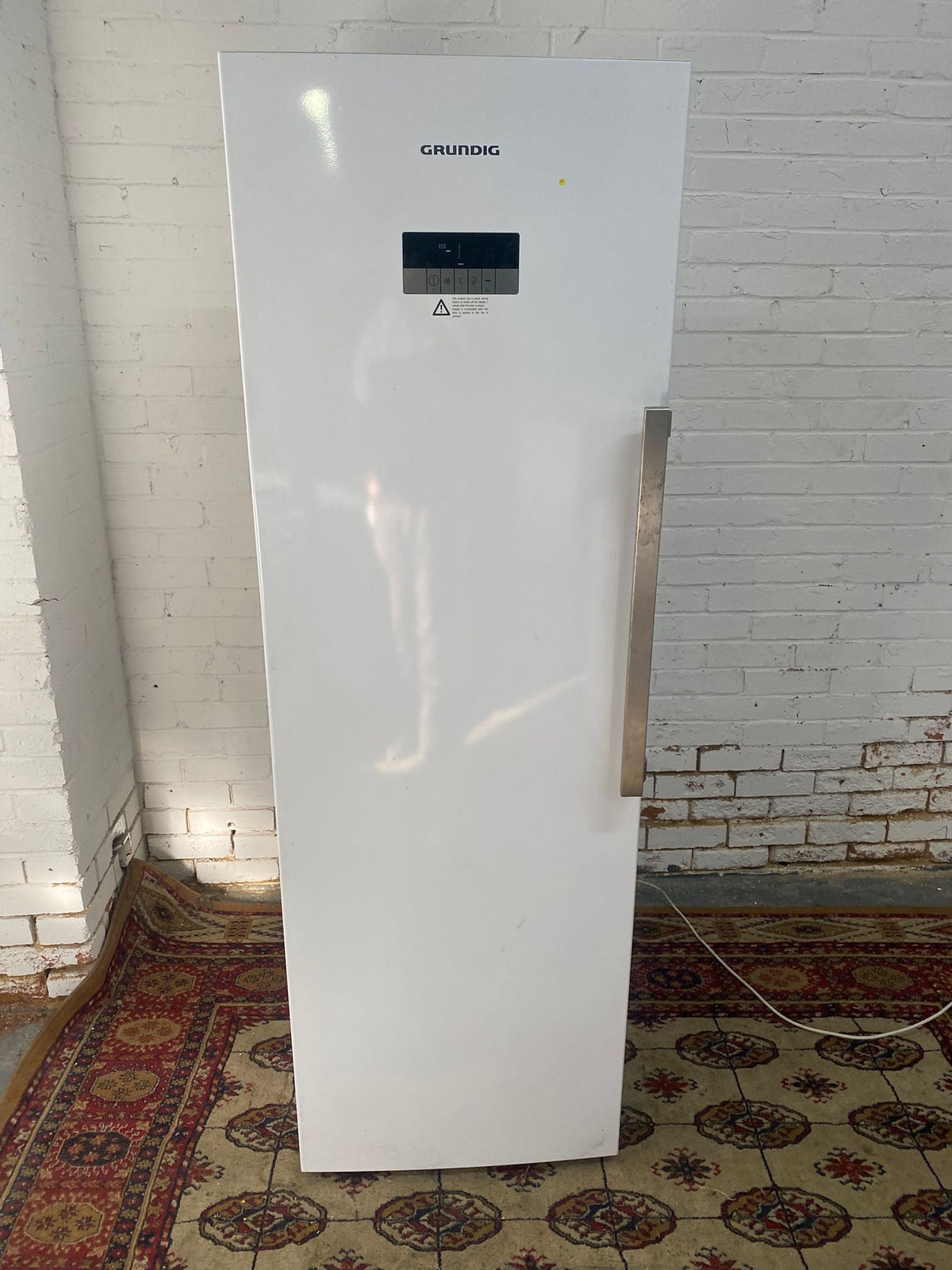 185CM Tall Grundin Standing Freezer