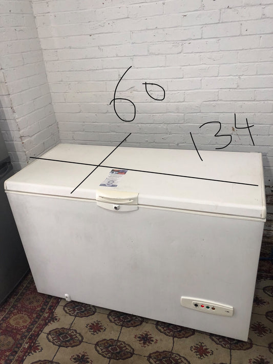 Whirlpool Large 400L Commercial Chest Freezer