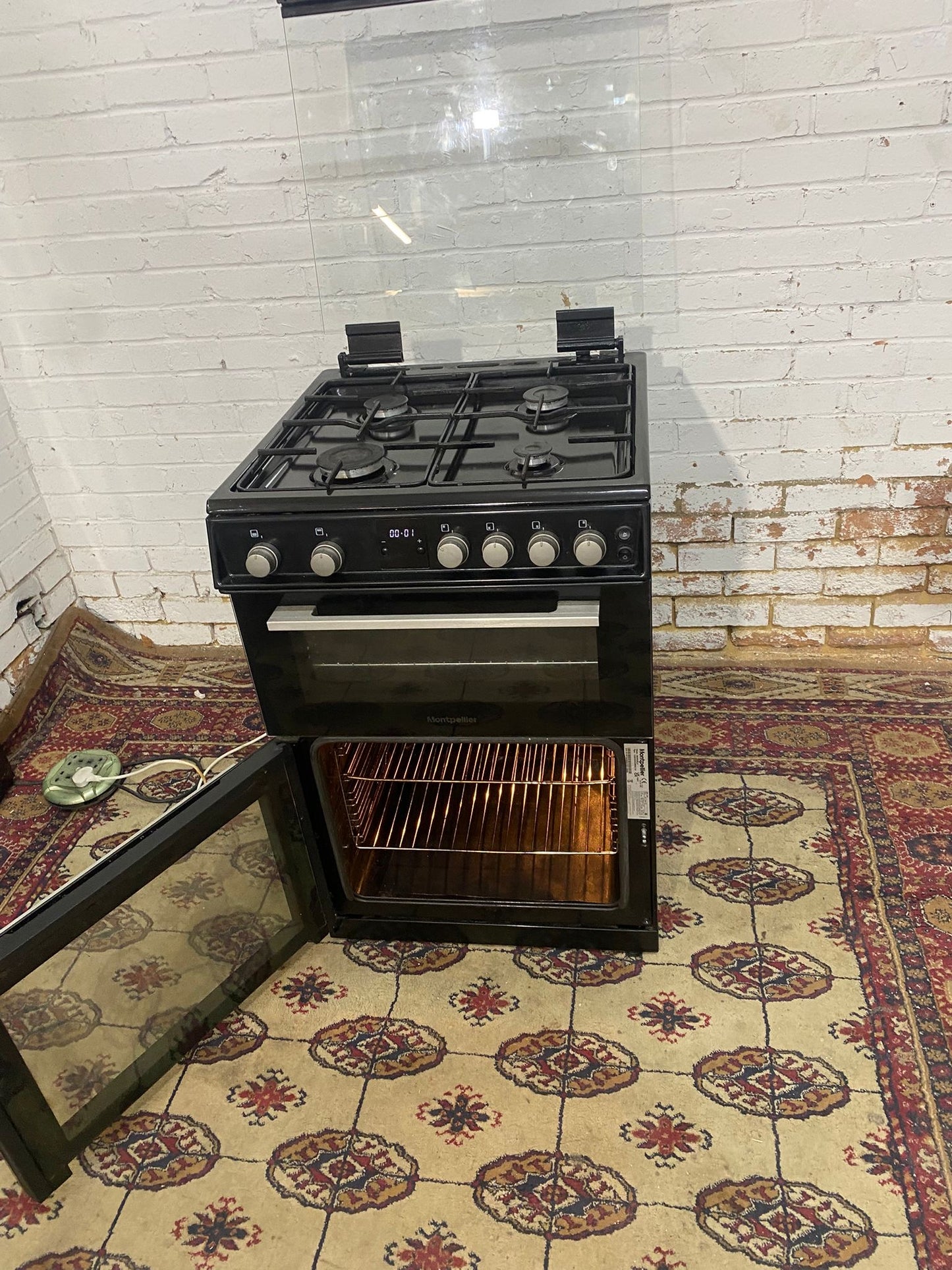 Black 60 CM Gas Cooker With Oven/Grill For Sale