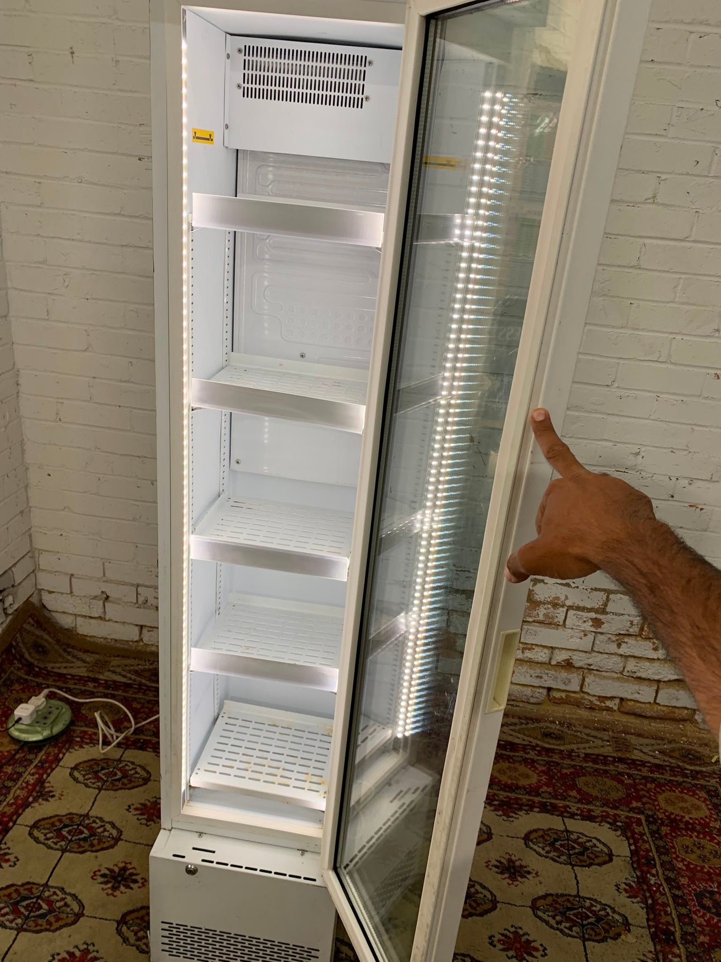 Tall Commercial Glass Standing Drink/IceCream Fridge For Sale