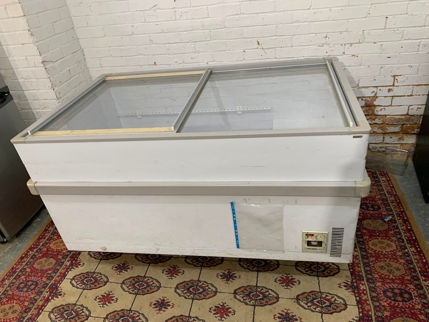 Long Commercial Glass Chest Freezer For Sale