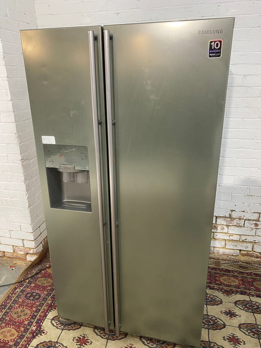 Samsung American Double Door Fridge Freezer For Sale