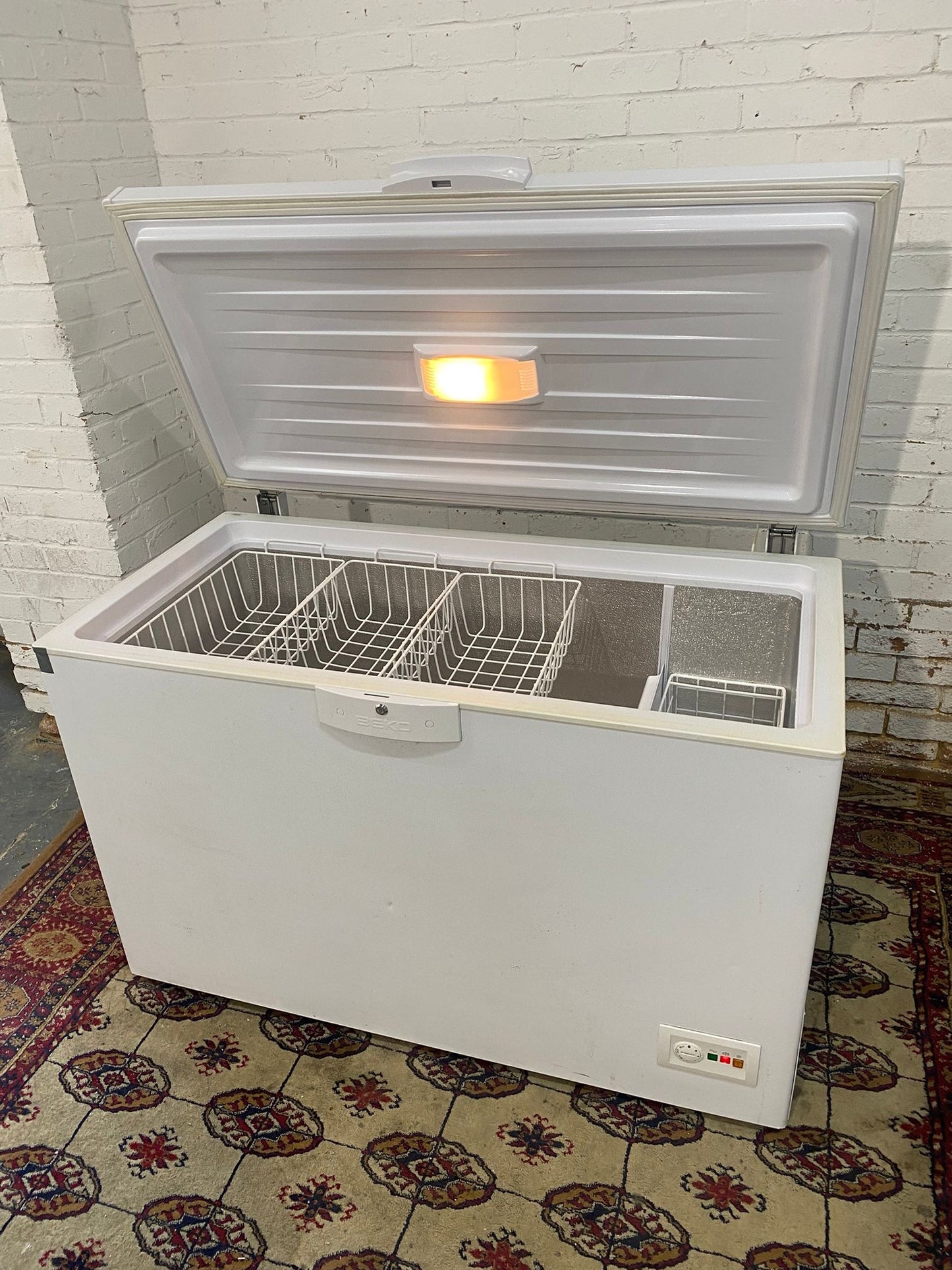 🚚Beautiful Commercial 380L Chest Freezer Frost Free For Sale