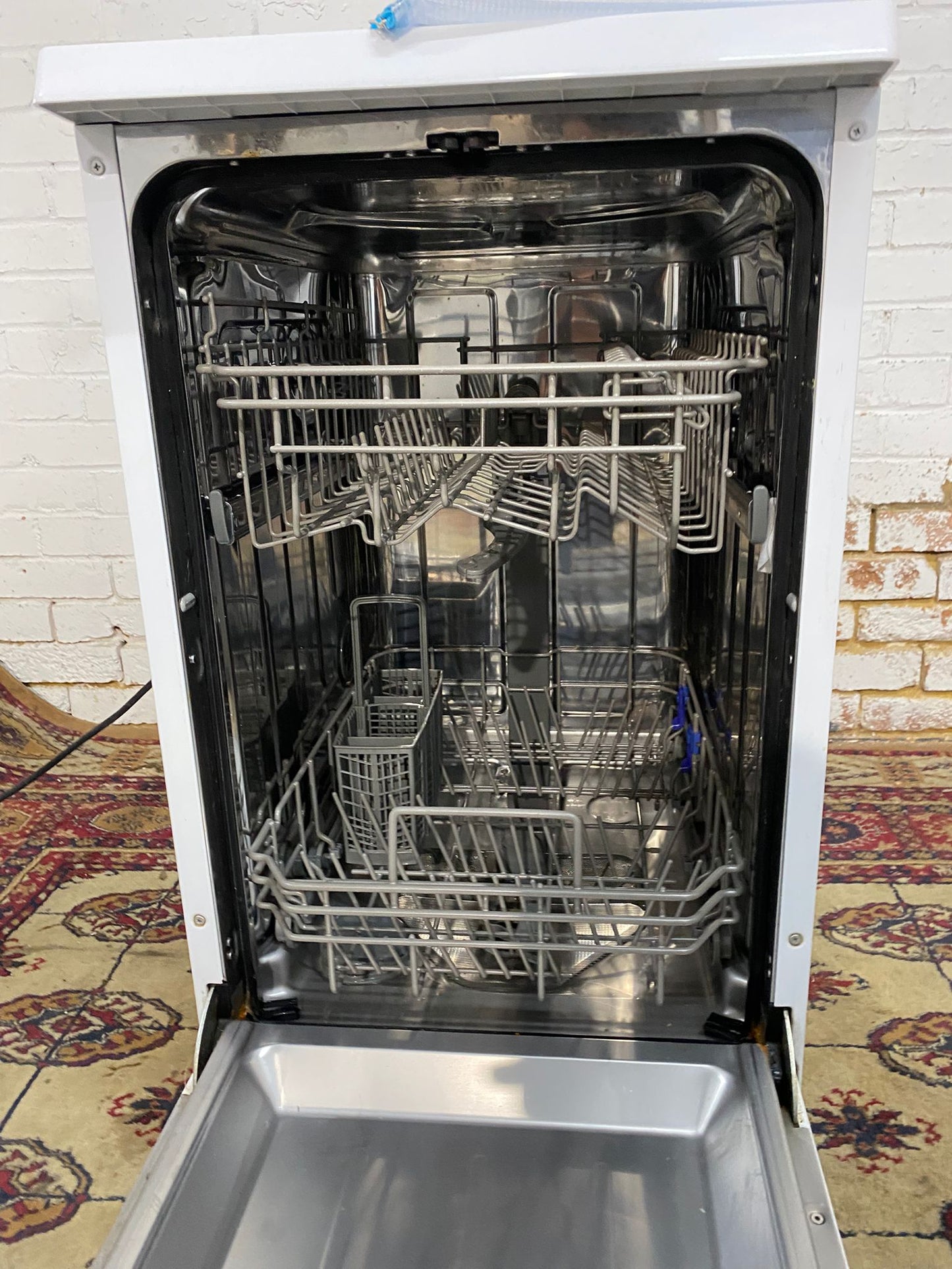 🚚FREE DELIVERY Logik SlimLine Dishwasher For Sale