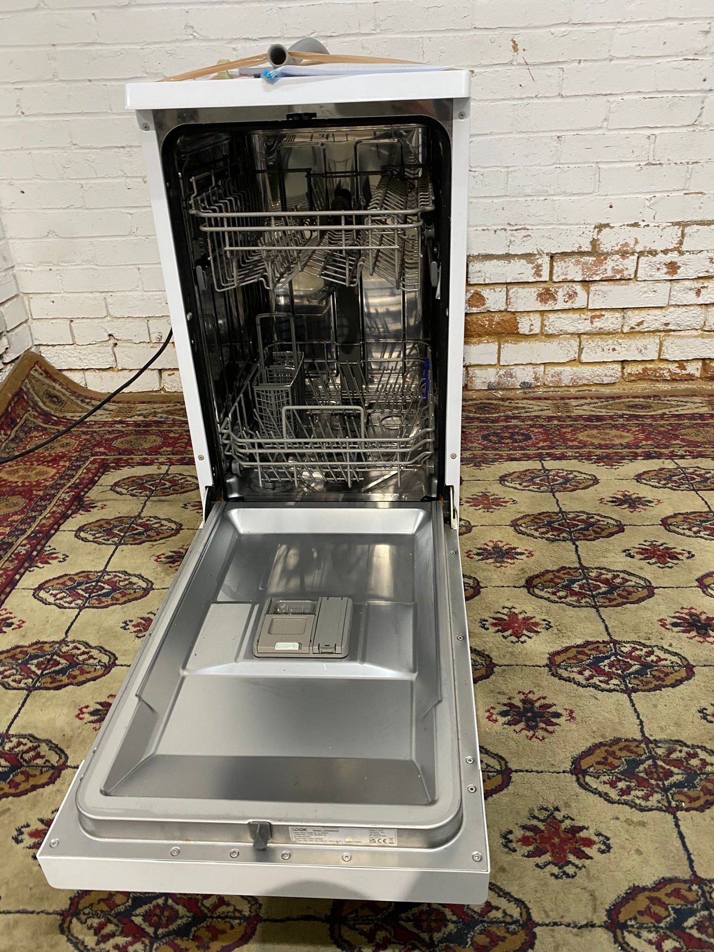🚚FREE DELIVERY Logik SlimLine Dishwasher For Sale
