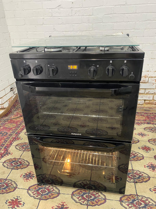 Beautiful Almost Brand New HotPoint Black Gas Cooker With Oven/Grill For Sale