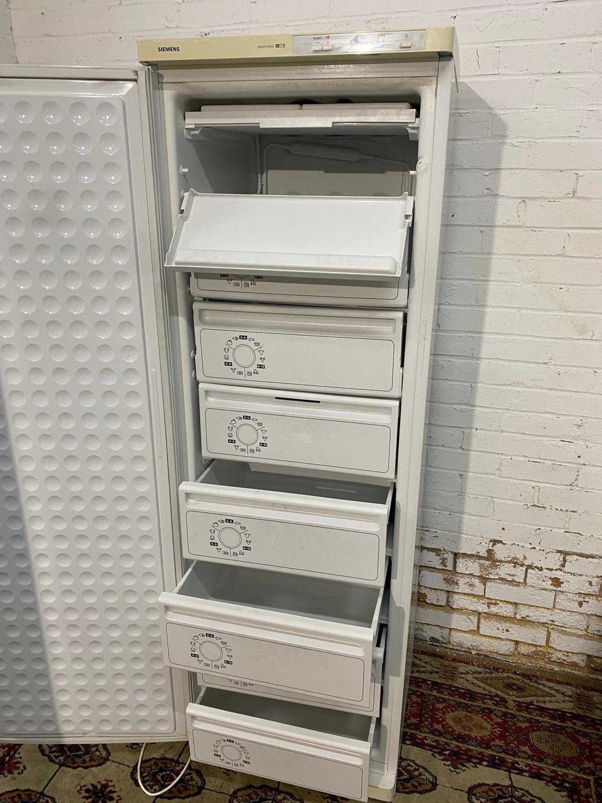 Siemens Full Size 185CM Frost Free Standing Freezer Only For Sale