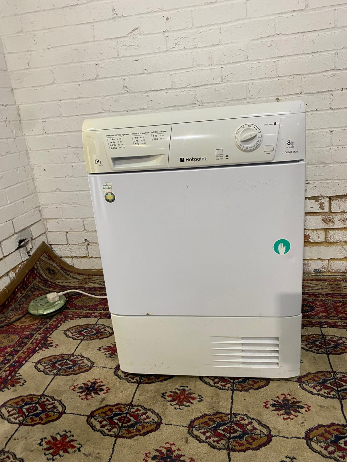 Hotpoing 8KG Condenser Dryer For Sale