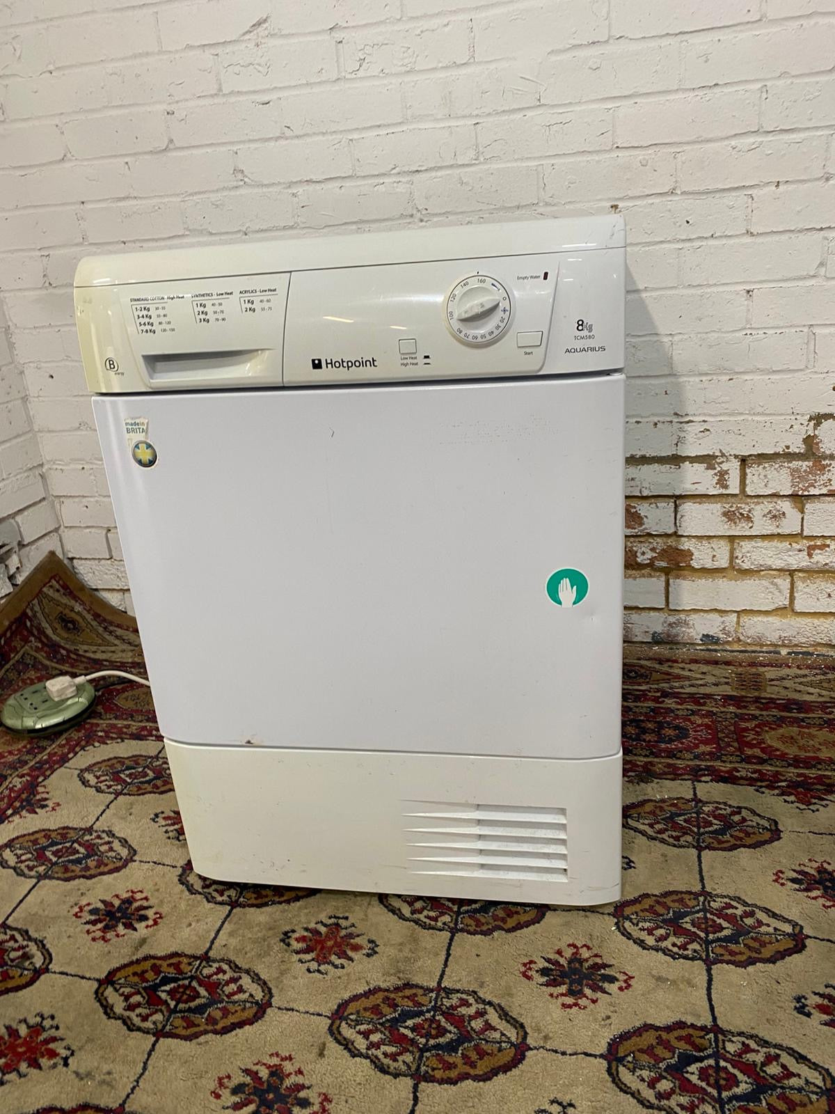 Hotpoing 8KG Condenser Dryer For Sale