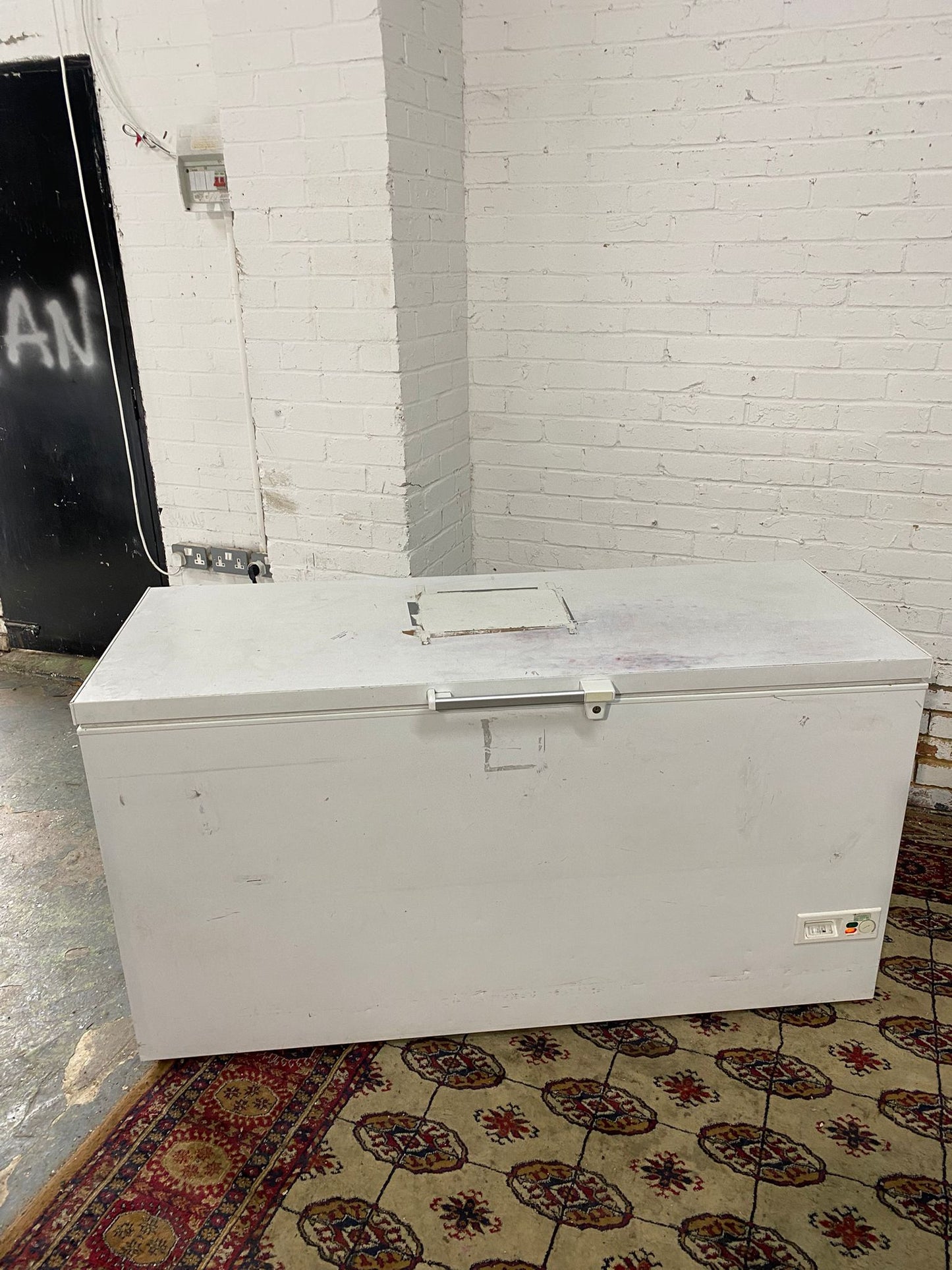 🚚Beautiful Commercial 400L Chest Freezer Frost Free Technology For Sale