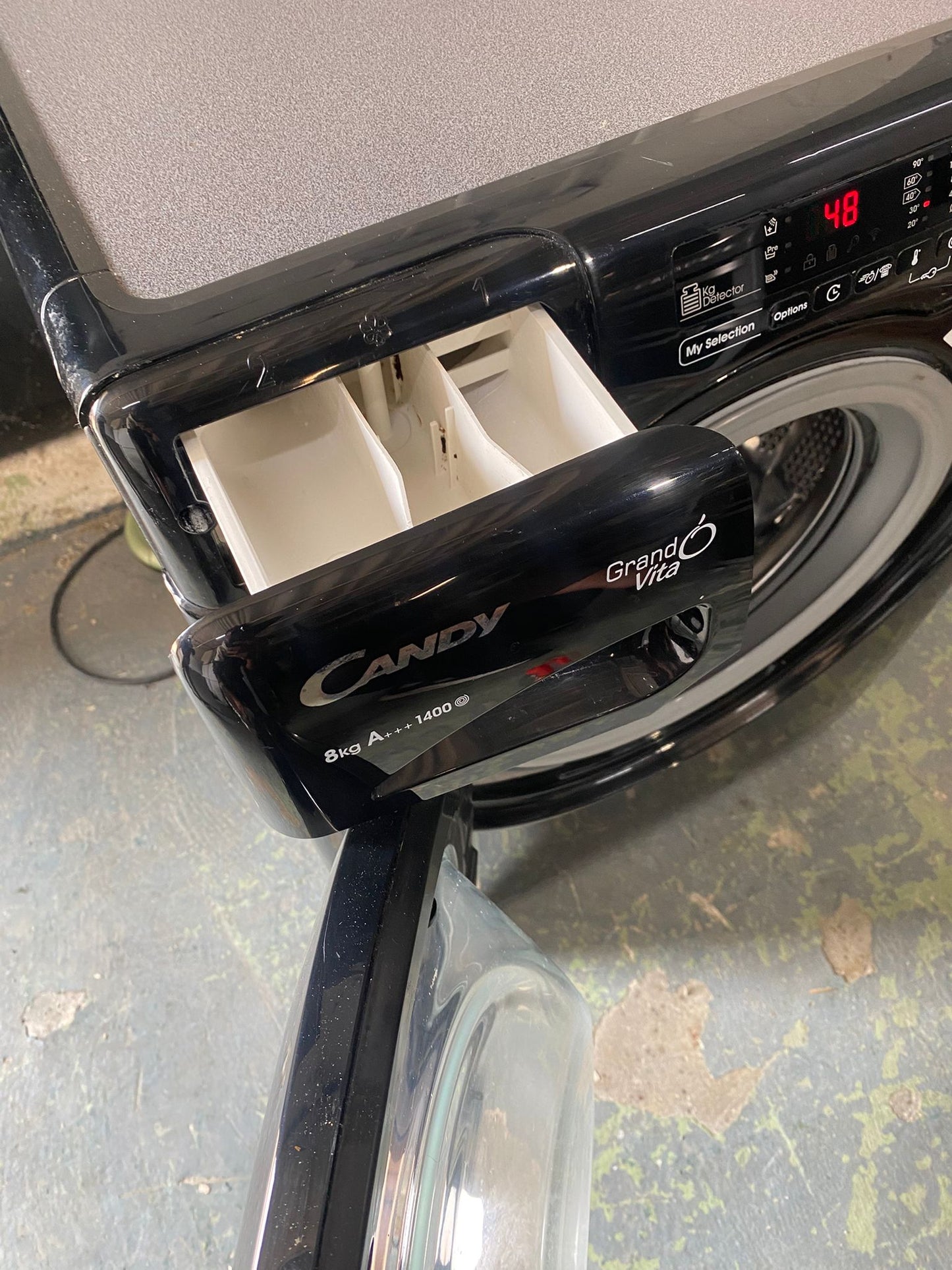 Beautiful Candy Black 8KG Washing Machine For Sale