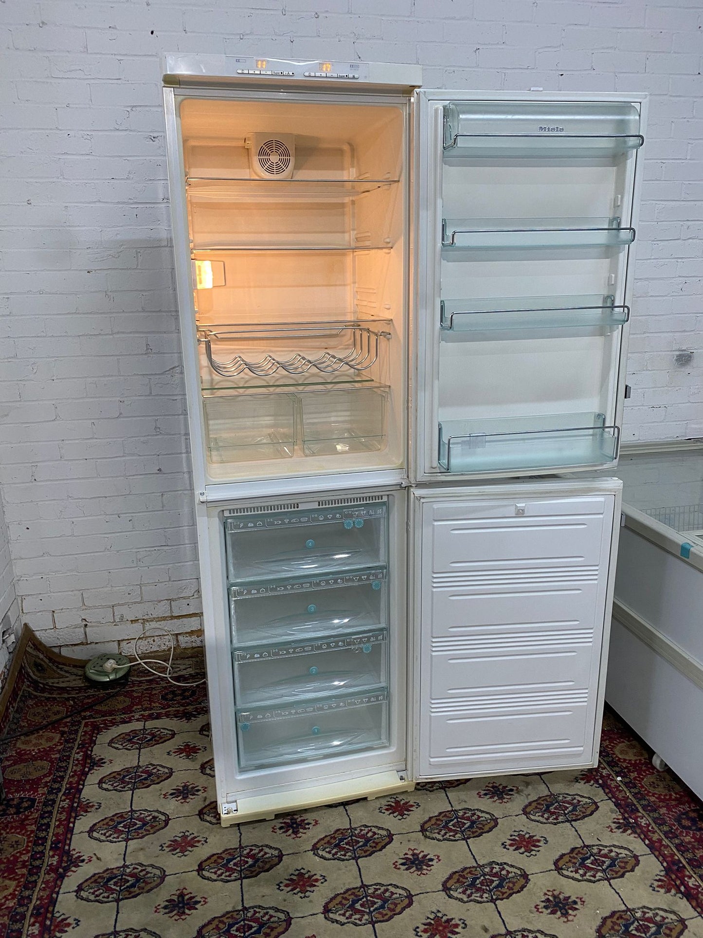 🚚 TopBrand Miele Tall 2M Fridge Freezer  Frost Free For Sale