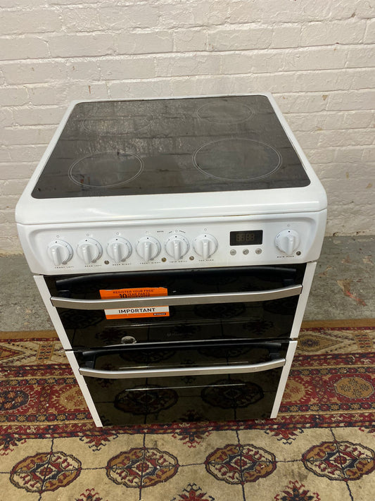 Beautiful HotPoint White 60CM Ceramic Electric Cooker With Dual Grill/Oven For Sale