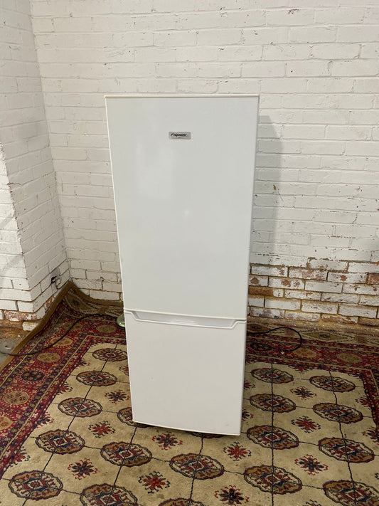 Beautiful FridgeMaster Medium Fridge Freezer For Sale