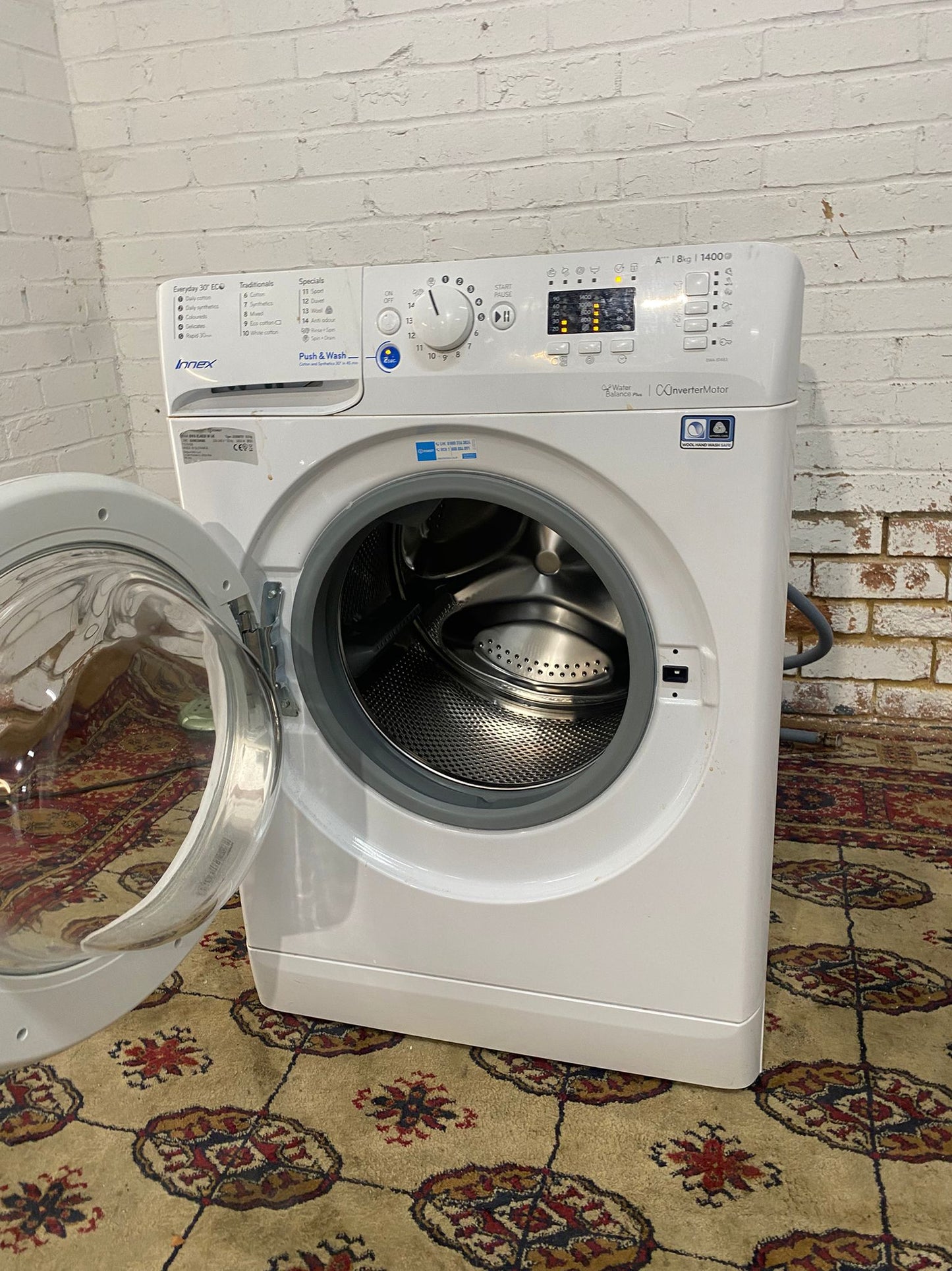 FREE DELIVERY Beautiful Indesit 8KG Washing Machine