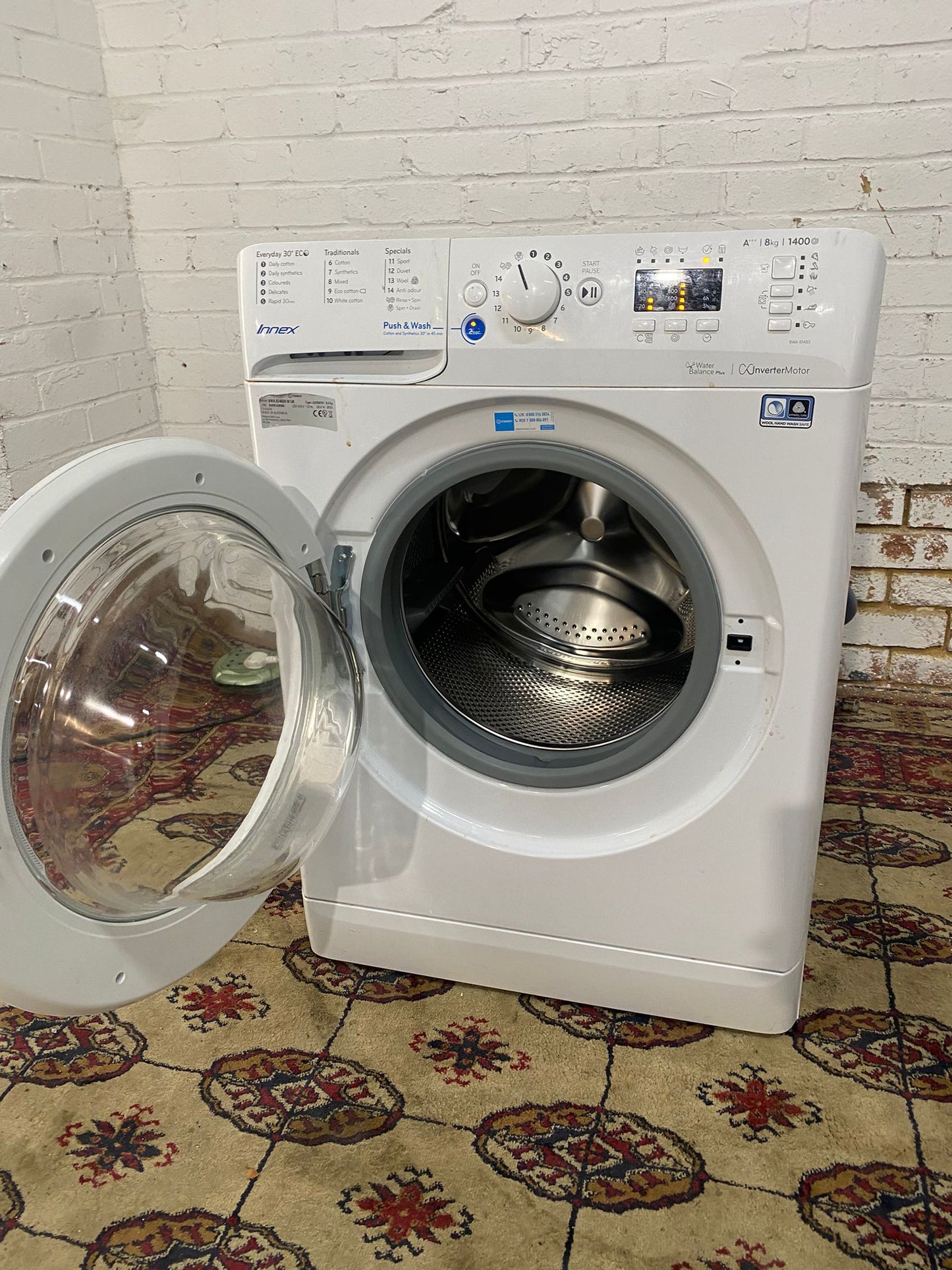 FREE DELIVERY Beautiful Indesit 8KG Washing Machine