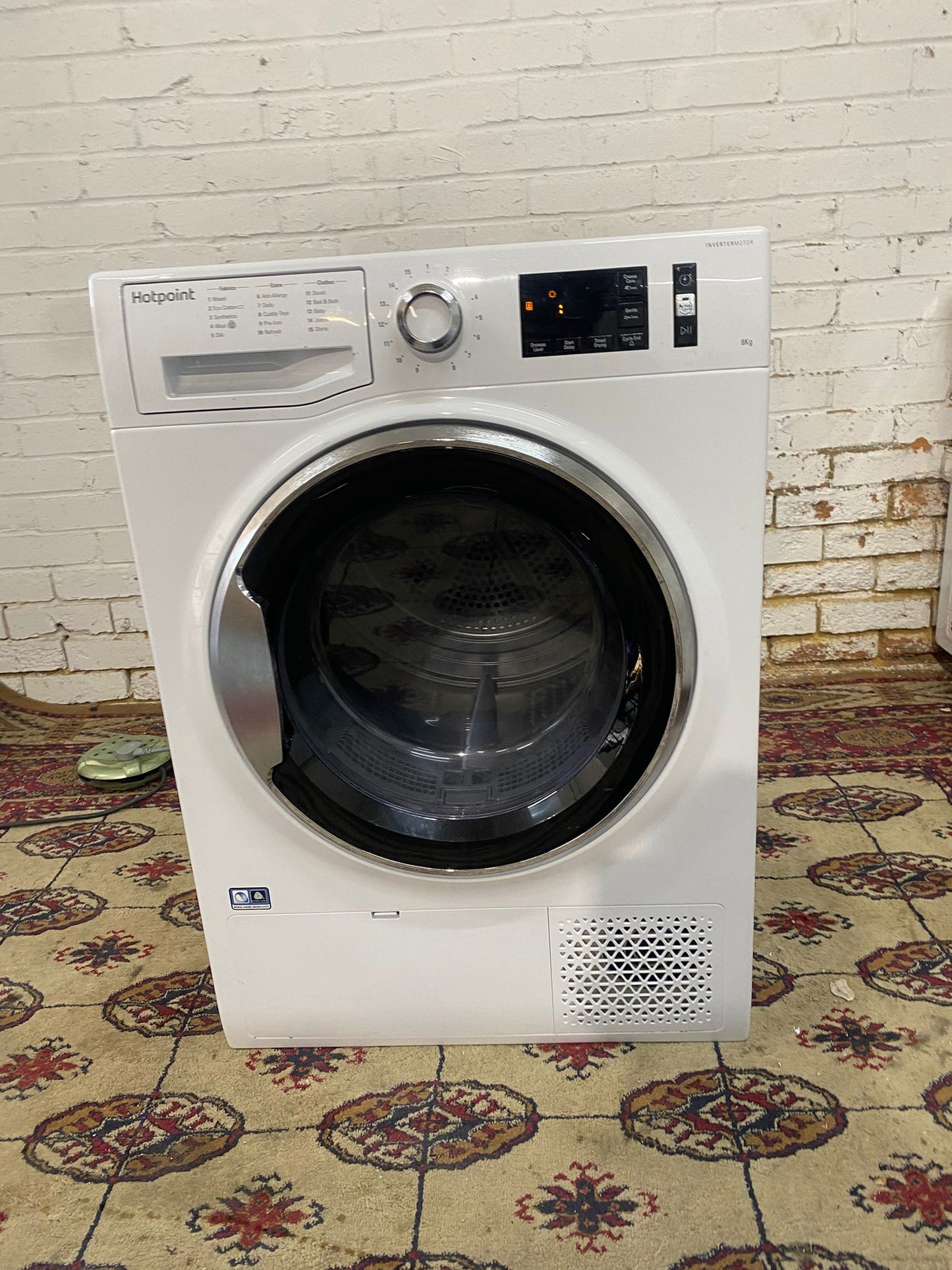 Beautiful HotPoint 8KG Condenser Dryer With HeatPump For Sale