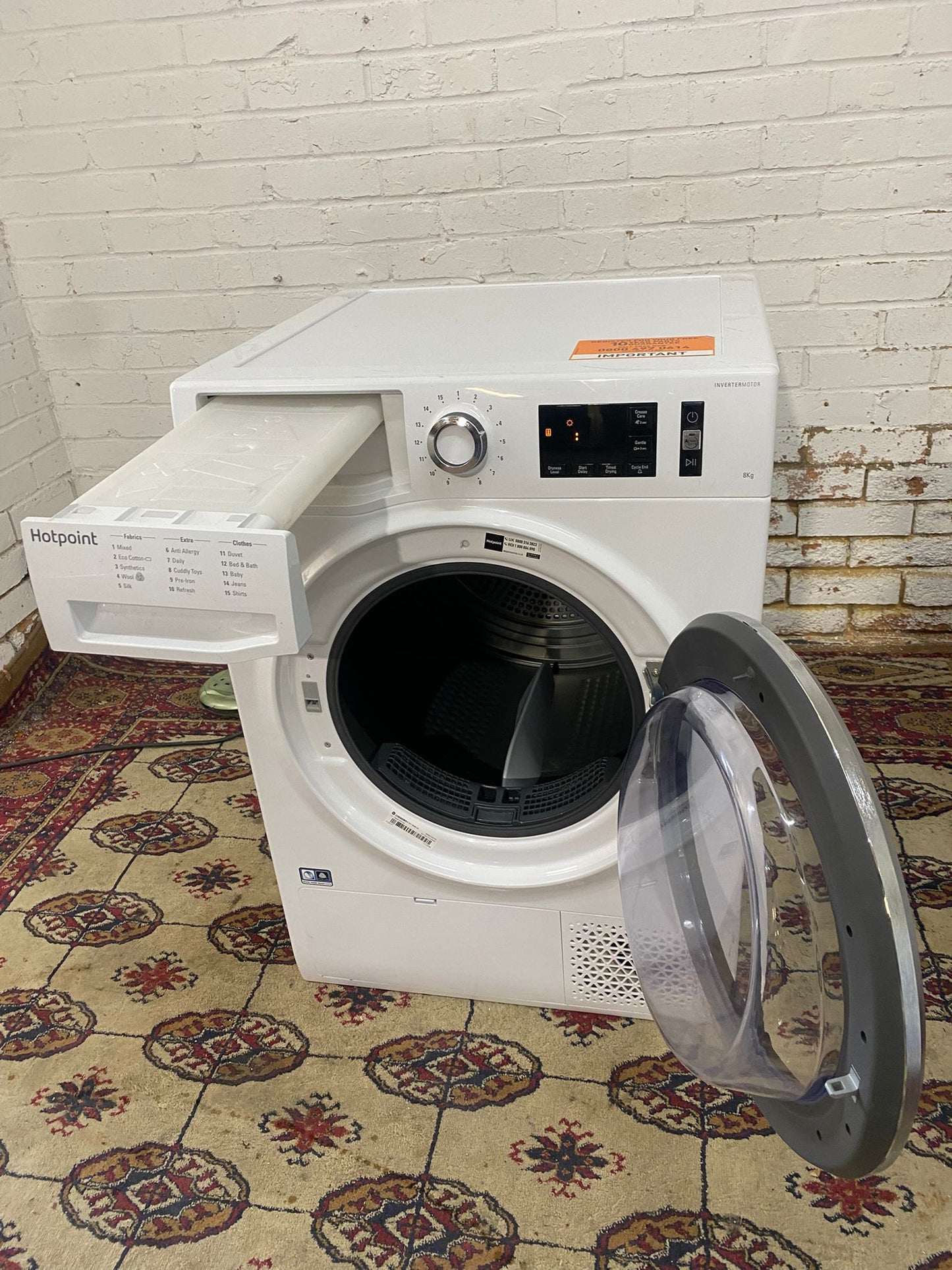 Beautiful HotPoint 8KG Condenser Dryer With HeatPump For Sale