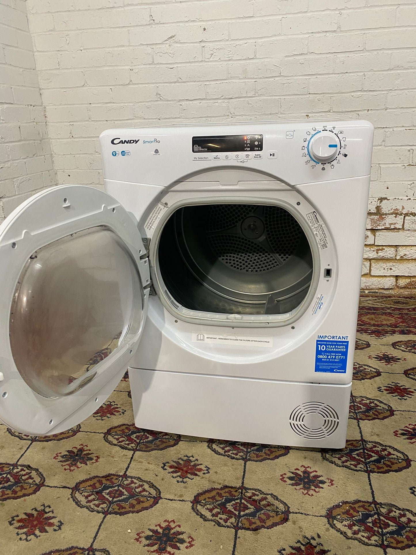 Beautiful Candy 9KG Condenser Dryer With HeatPump For Sale