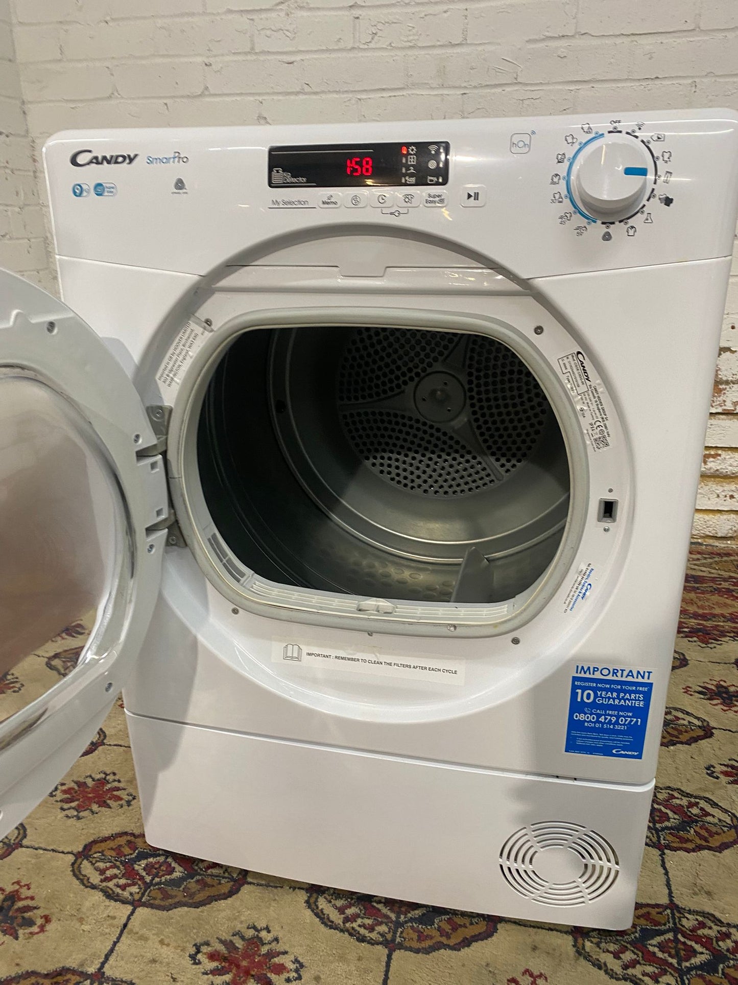 Beautiful Candy 9KG Condenser Dryer With HeatPump For Sale
