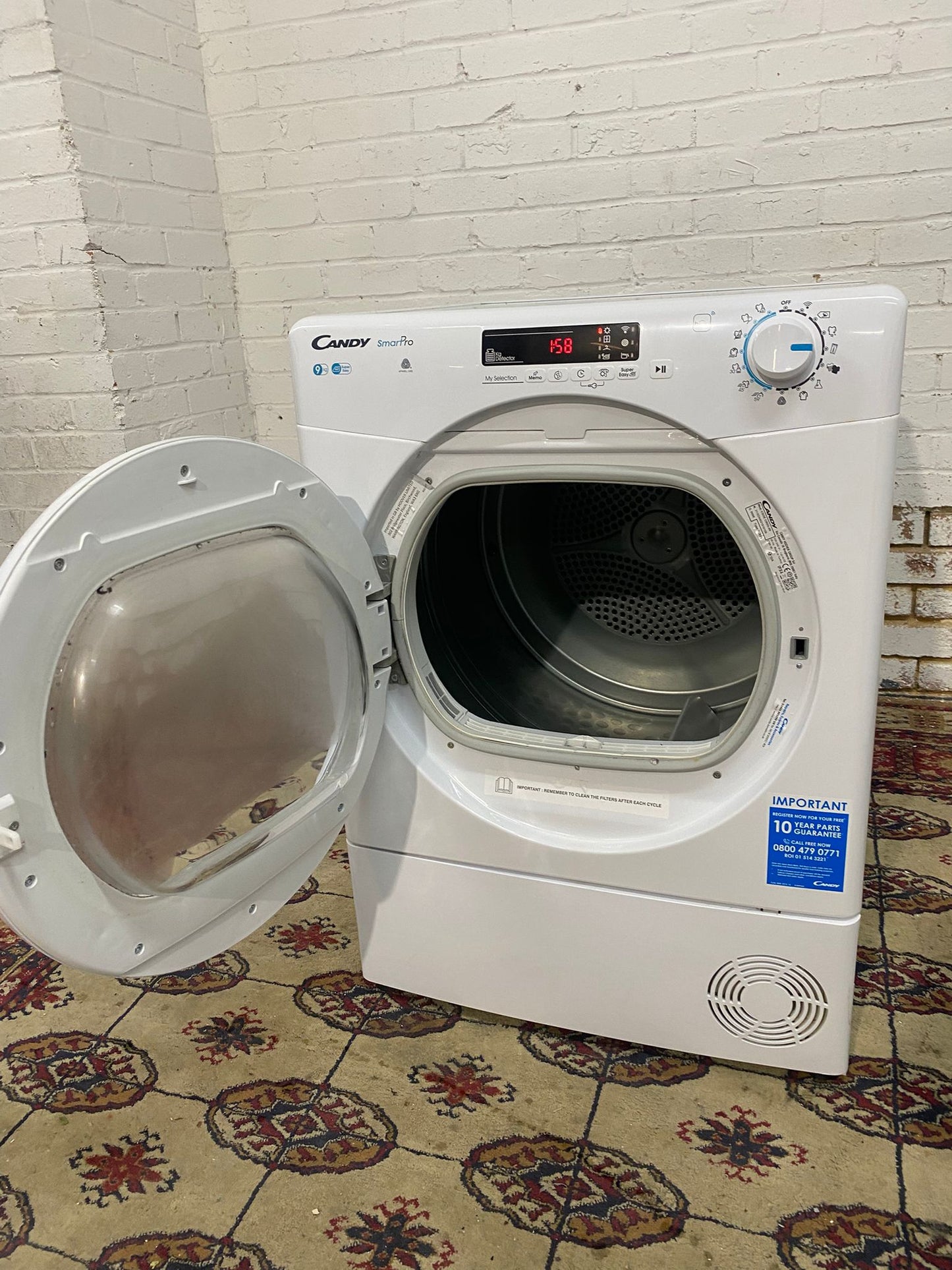 Beautiful Candy 9KG Condenser Dryer With HeatPump For Sale