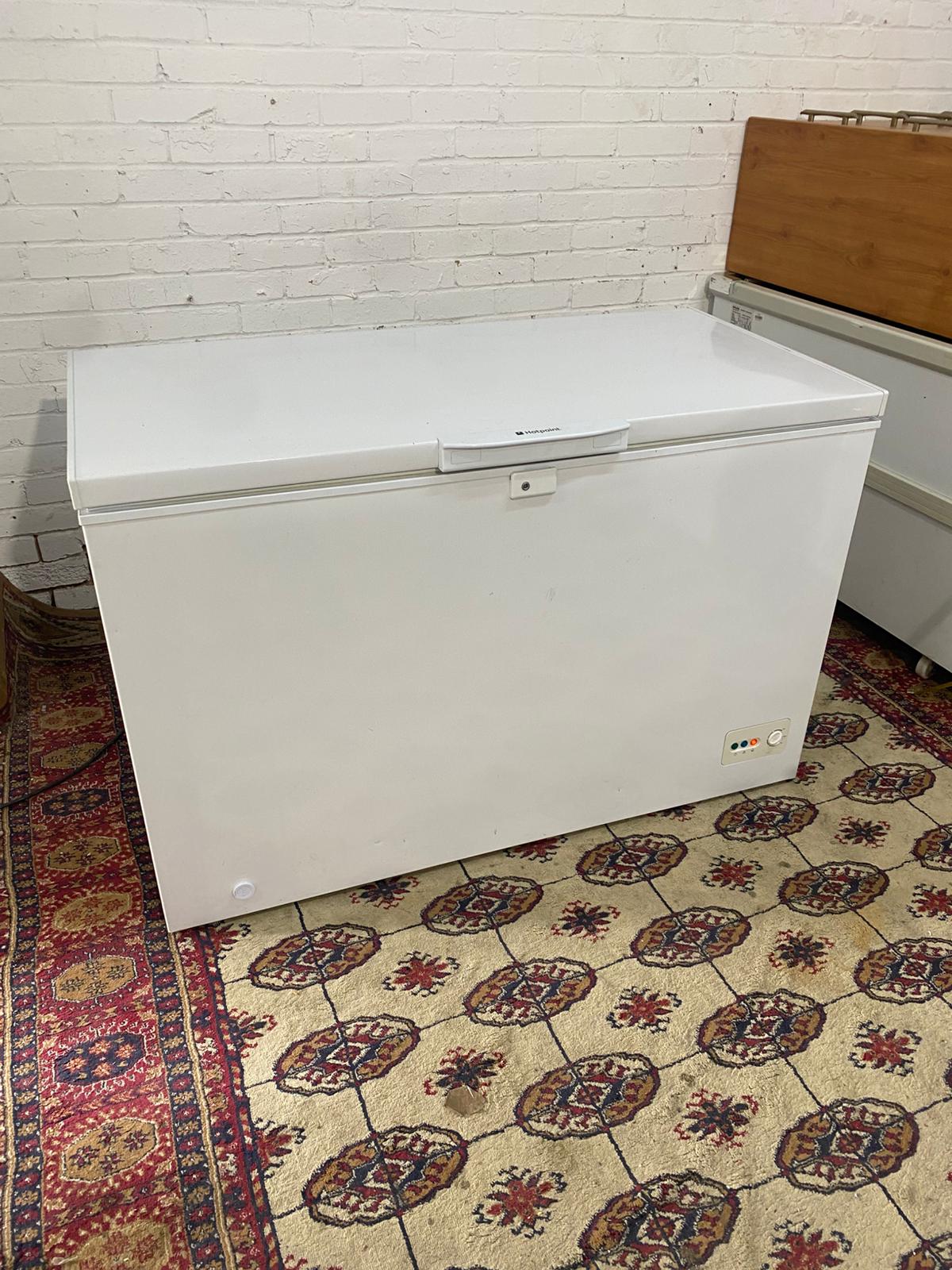 🚚Beautiful Hotpoint 310L Chest  Freezer Frost Free Technology For Sale