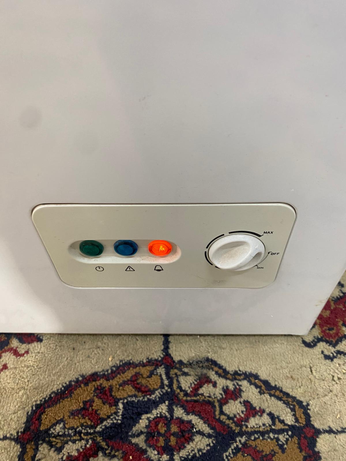 🚚Beautiful Hotpoint 310L Chest  Freezer Frost Free Technology For Sale