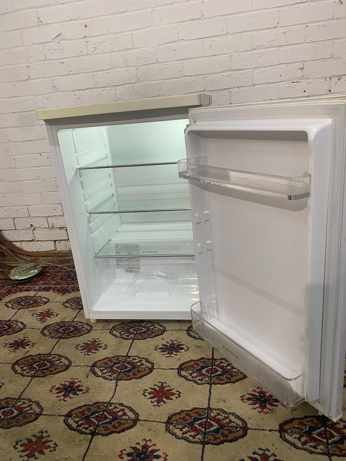 🚚Hoover Under-counter Fridge Only For Sale