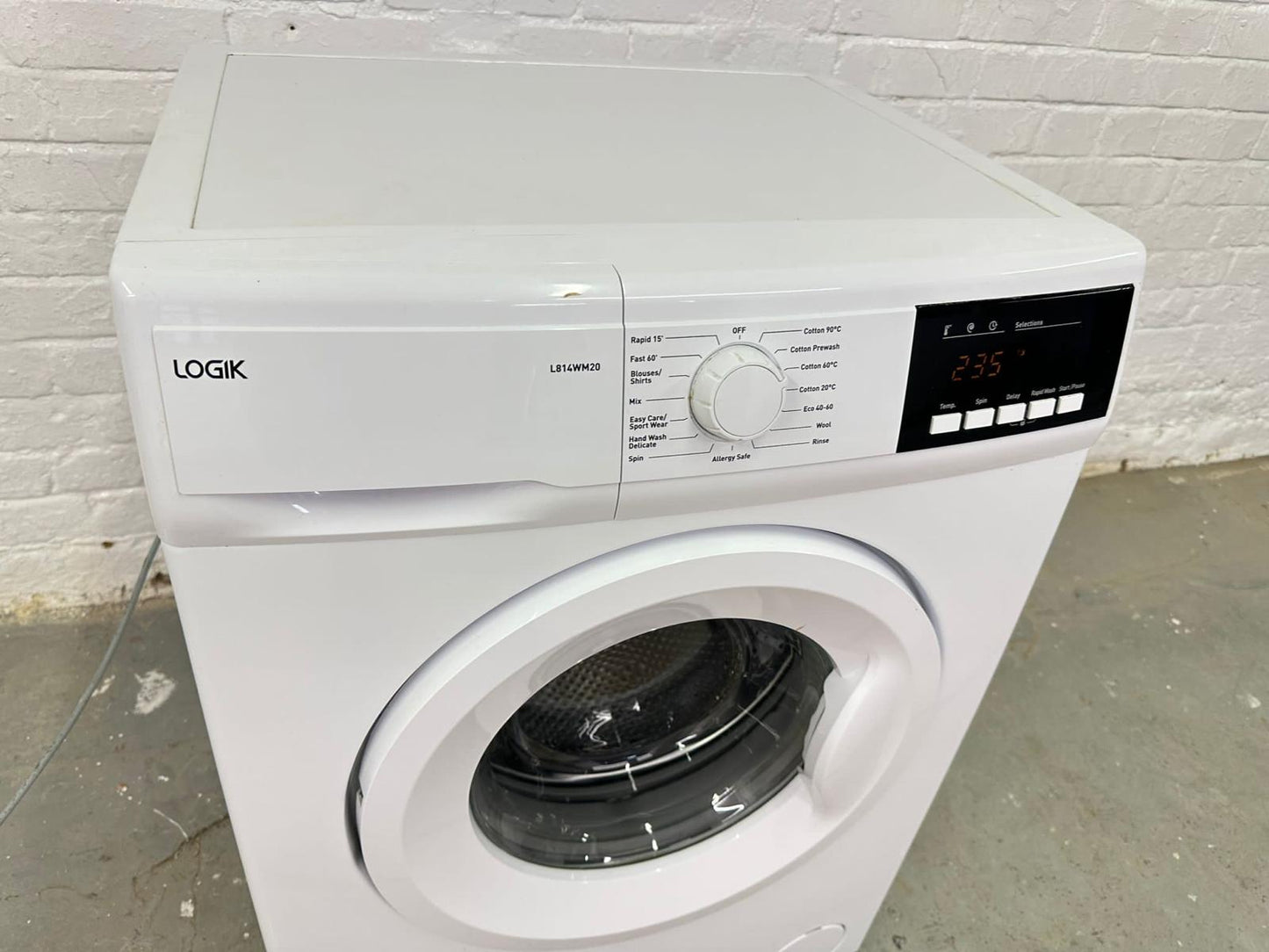 Beautiful Logik 8KG Washing Machine For Sale