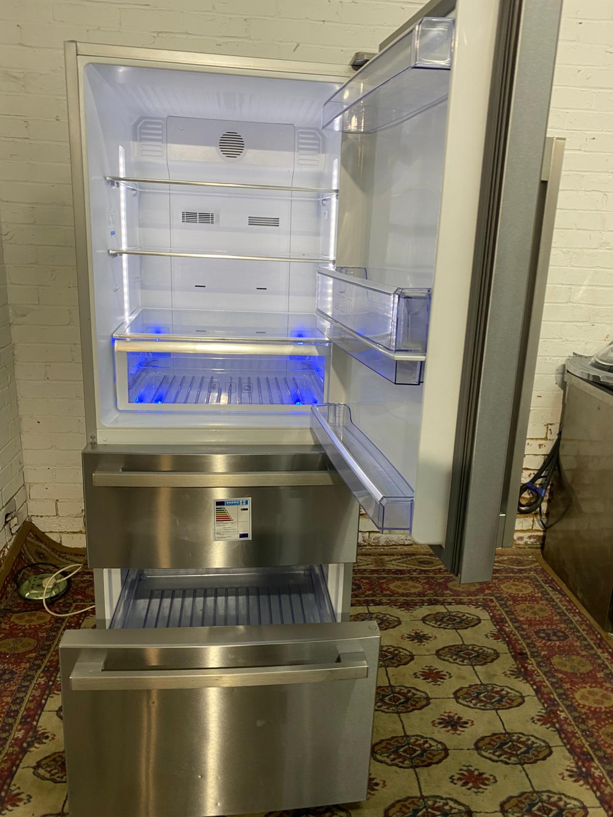 🚚FREE DELIVERY Beautiful Beko 75CM Wide Stainless Steel Water Dispenser 3Doors Fridge Freezer For Sale