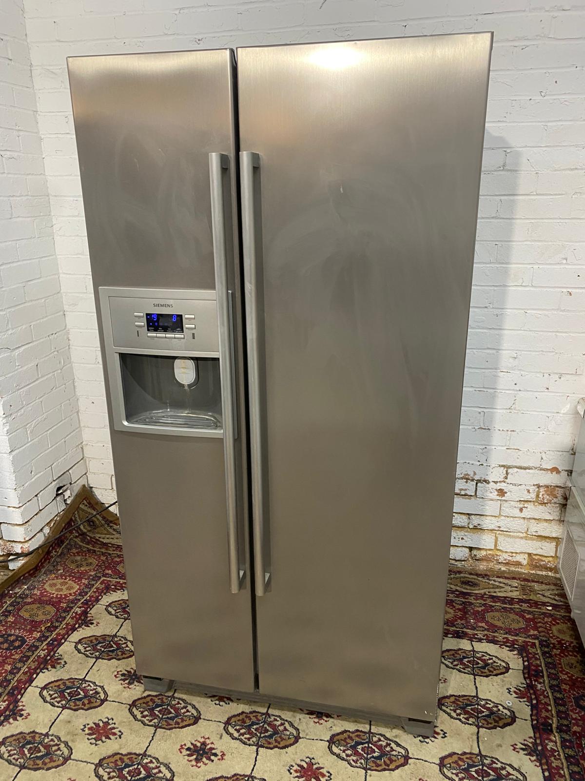 🚚Beautiful Siemens Stainless Steel Double Door 90CM Wide Frost Free Plumb In American Fridge Freezer For Sale