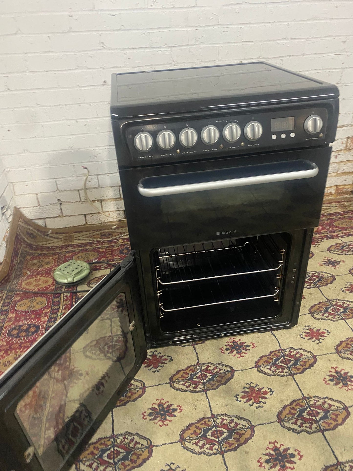 TopBrand Hotpoint 60CM  Black Electric Ceramic Cooker With Dual Oven/Grill for sale