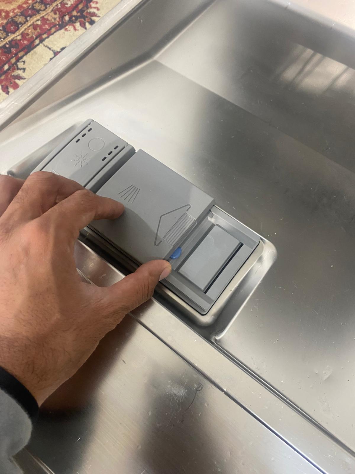 🚚Beautiful Bosch 60CM Dish Washer For Sale