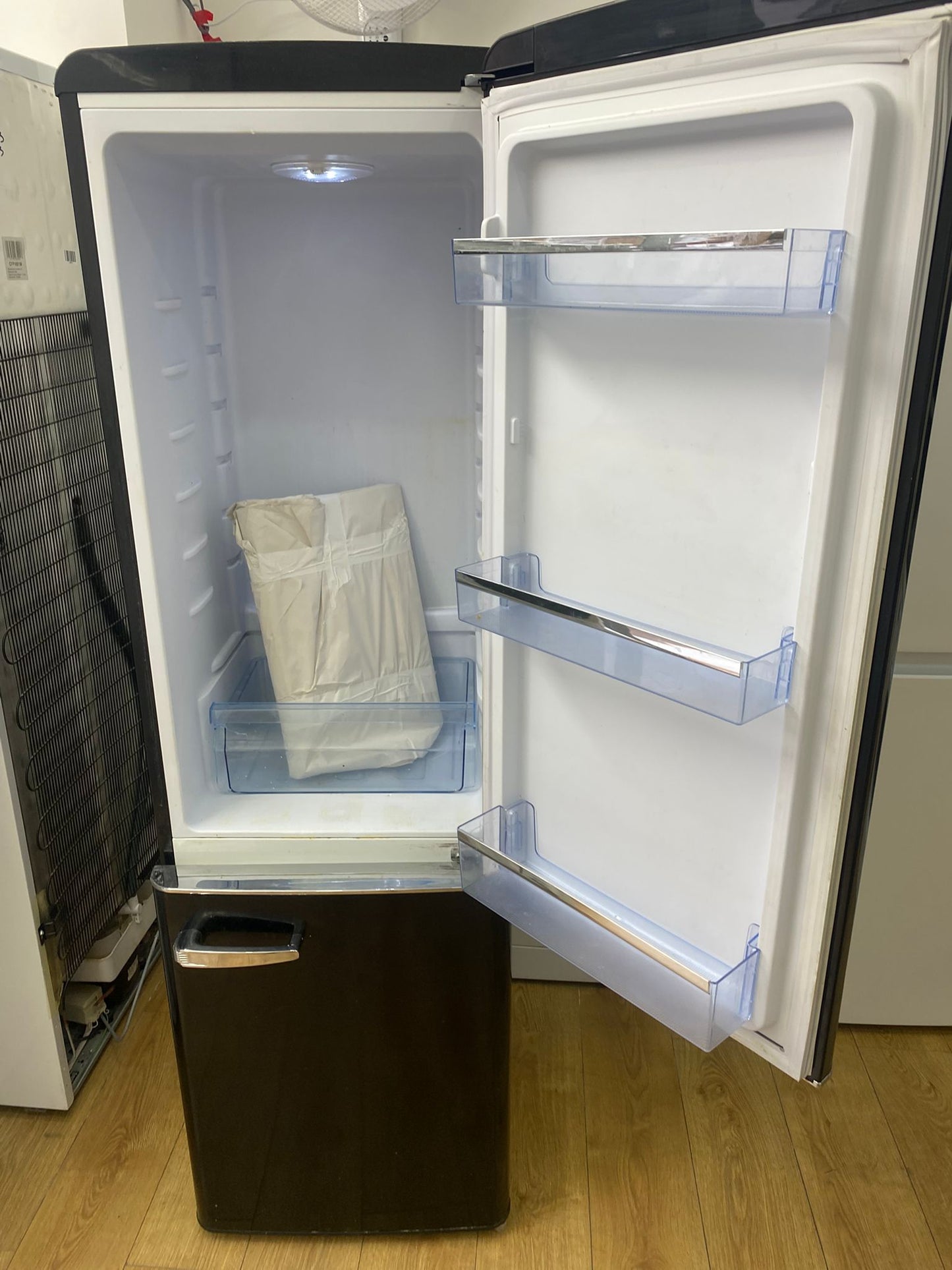 🚚Beautiful Amica Black Retro Style Fridge Freezer For Sale
