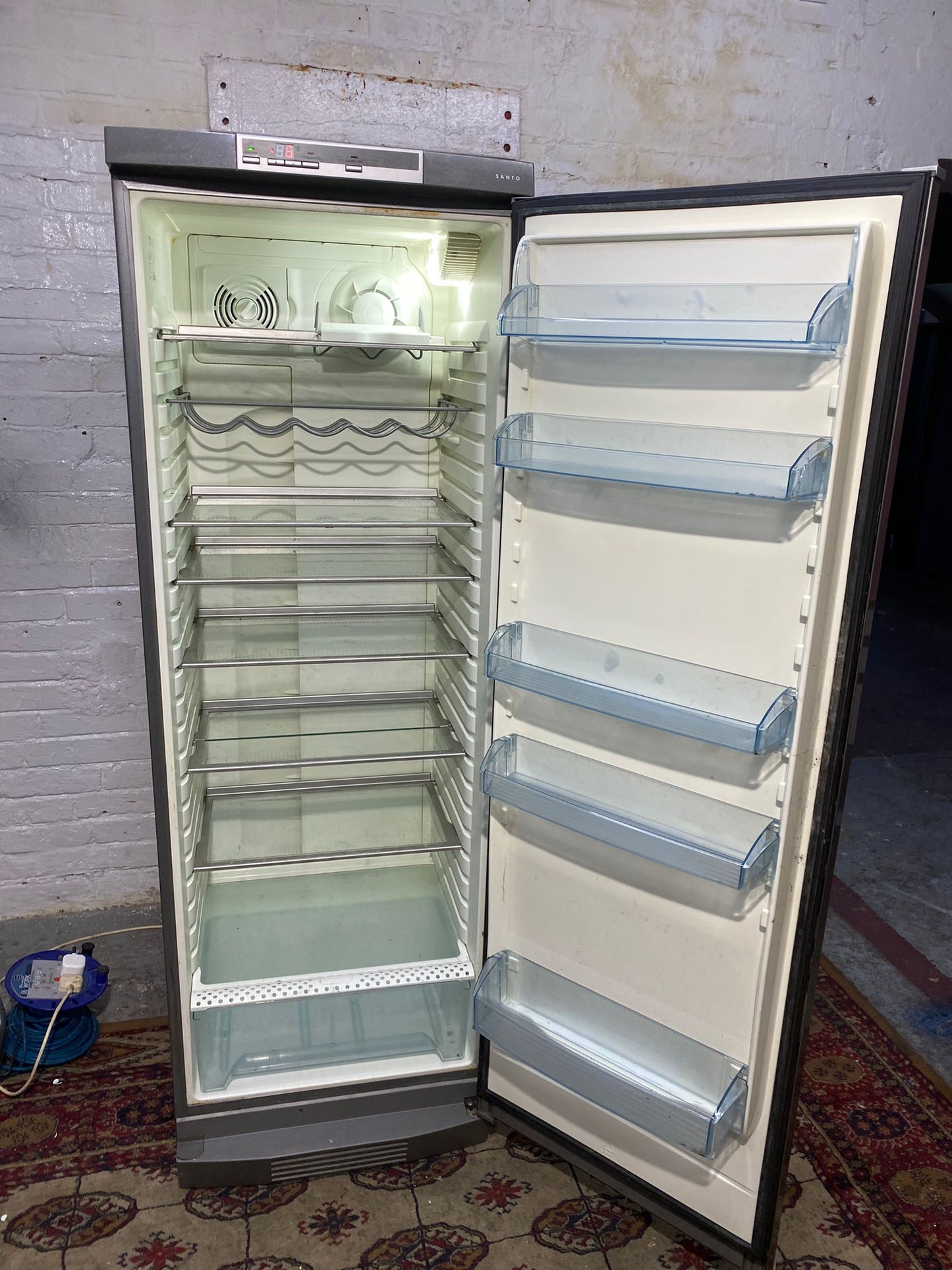 Frost free fridge