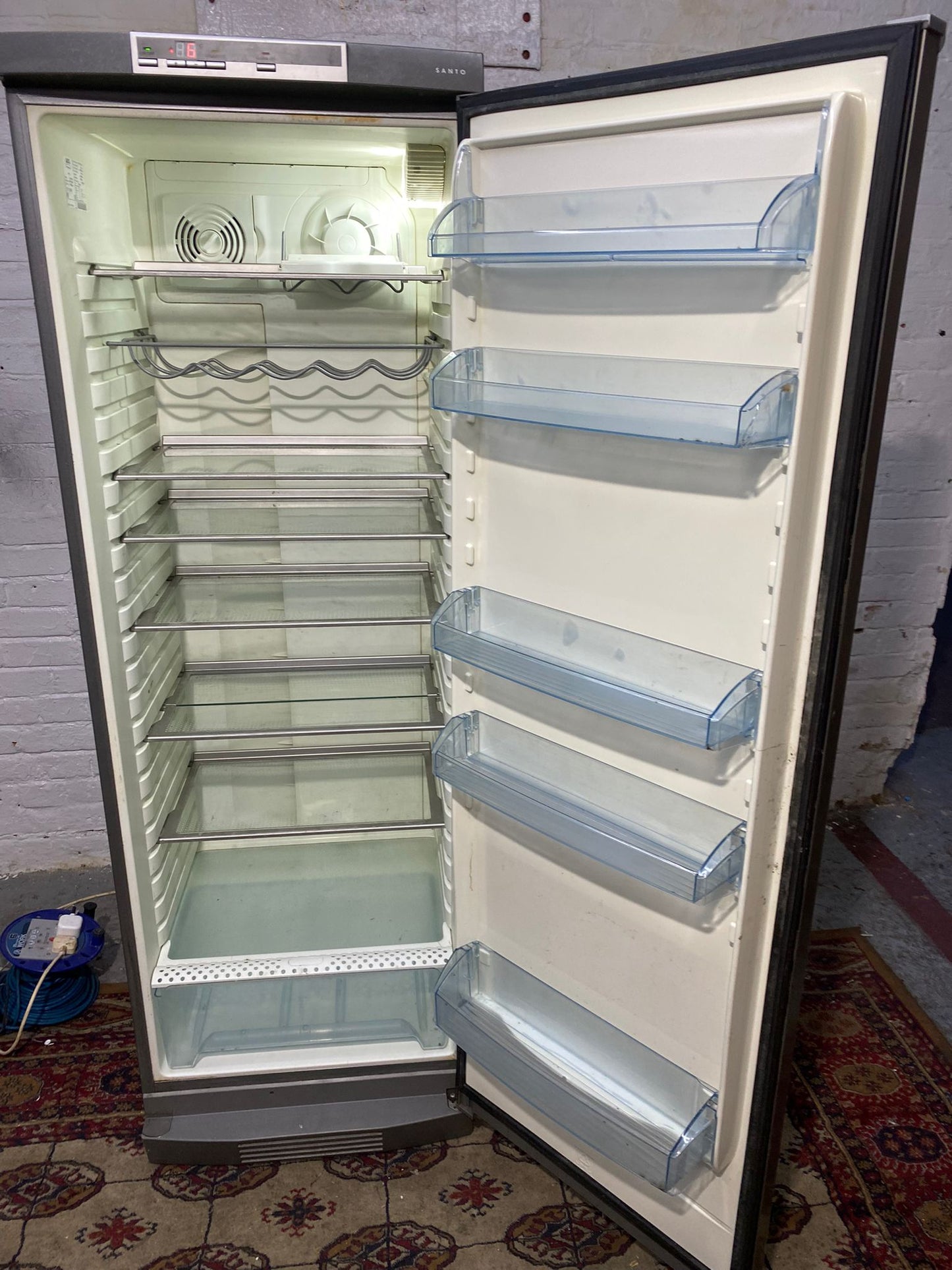 Frost free fridge
