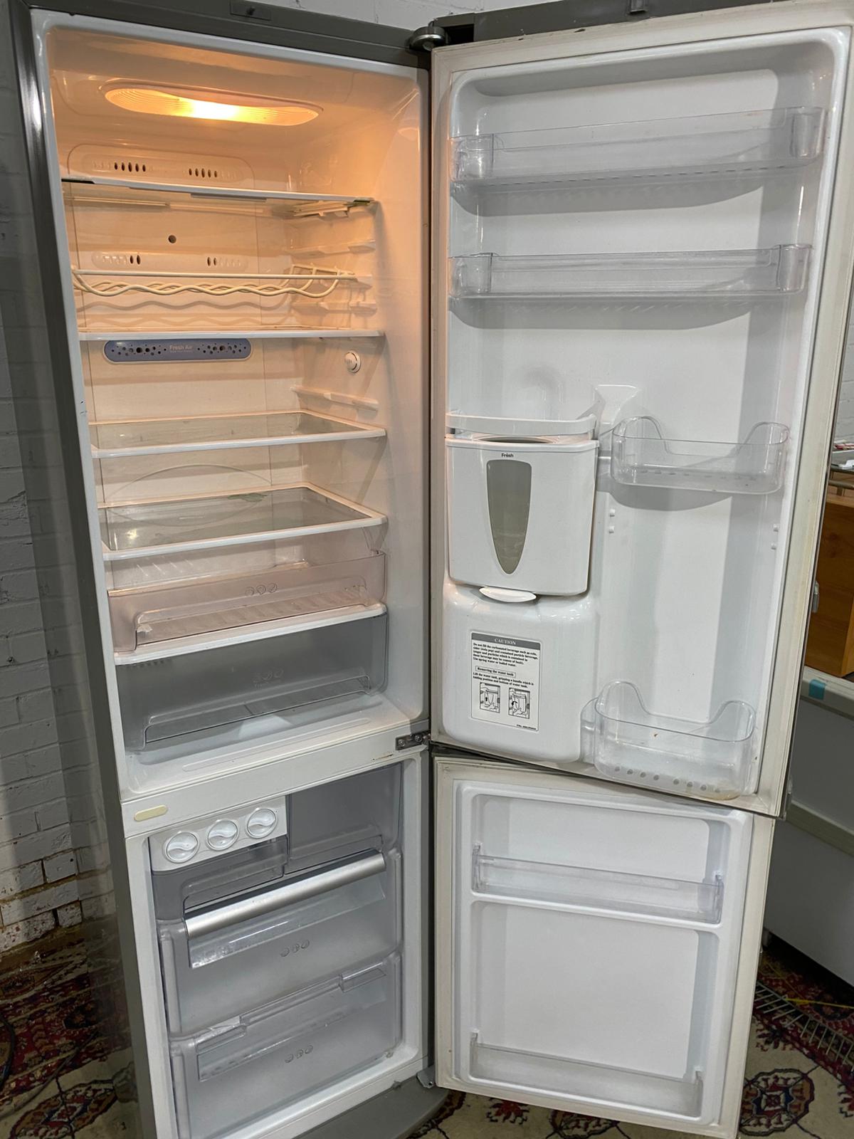 🚚Beautiful LGTall 2M Stainless Steel Fridge Freezer With Water Dispenser For Sale
