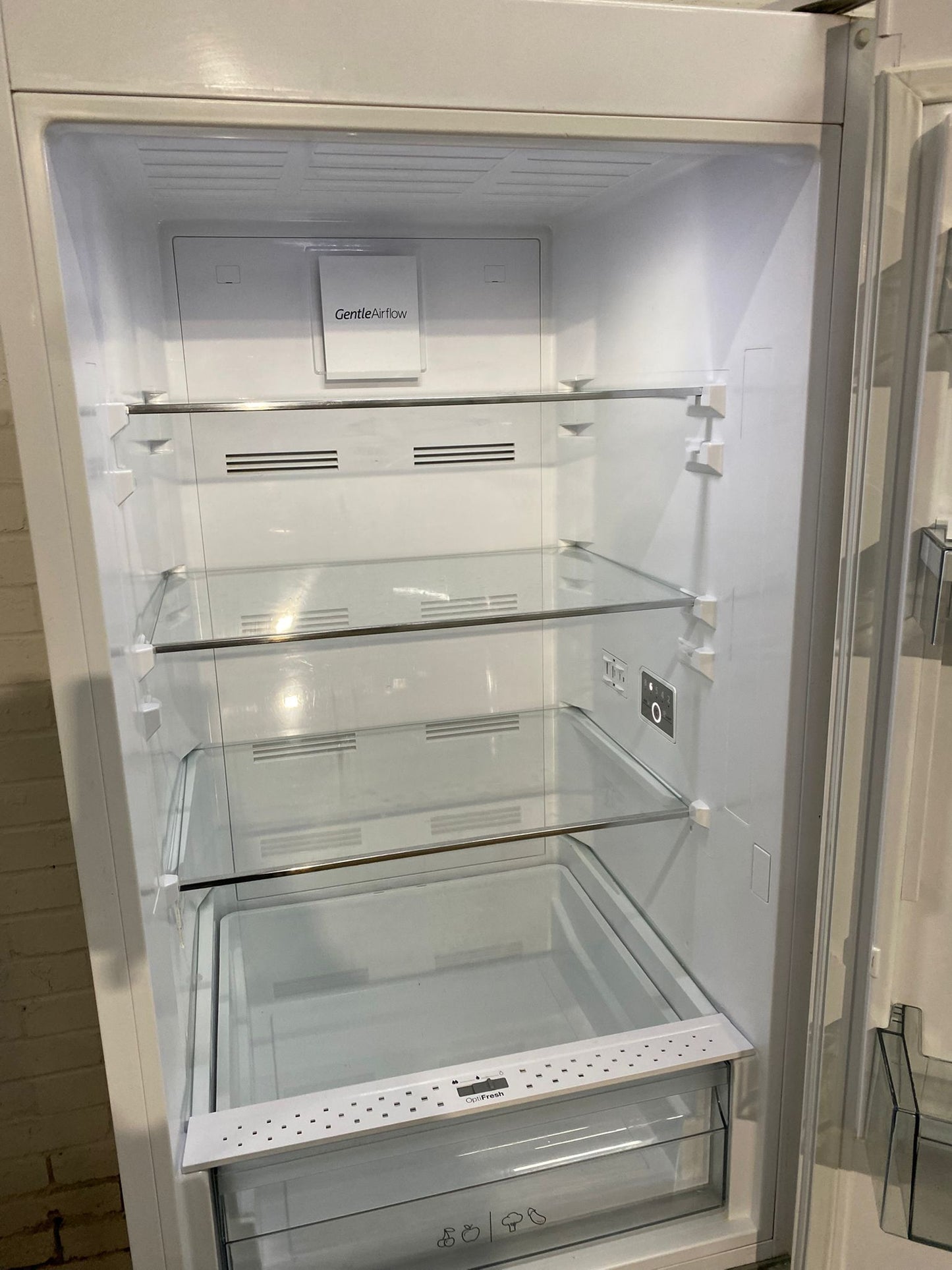 FREE DELIVERY Beautiful 185CM Tall Sharp White Fridge Freezer For Sale