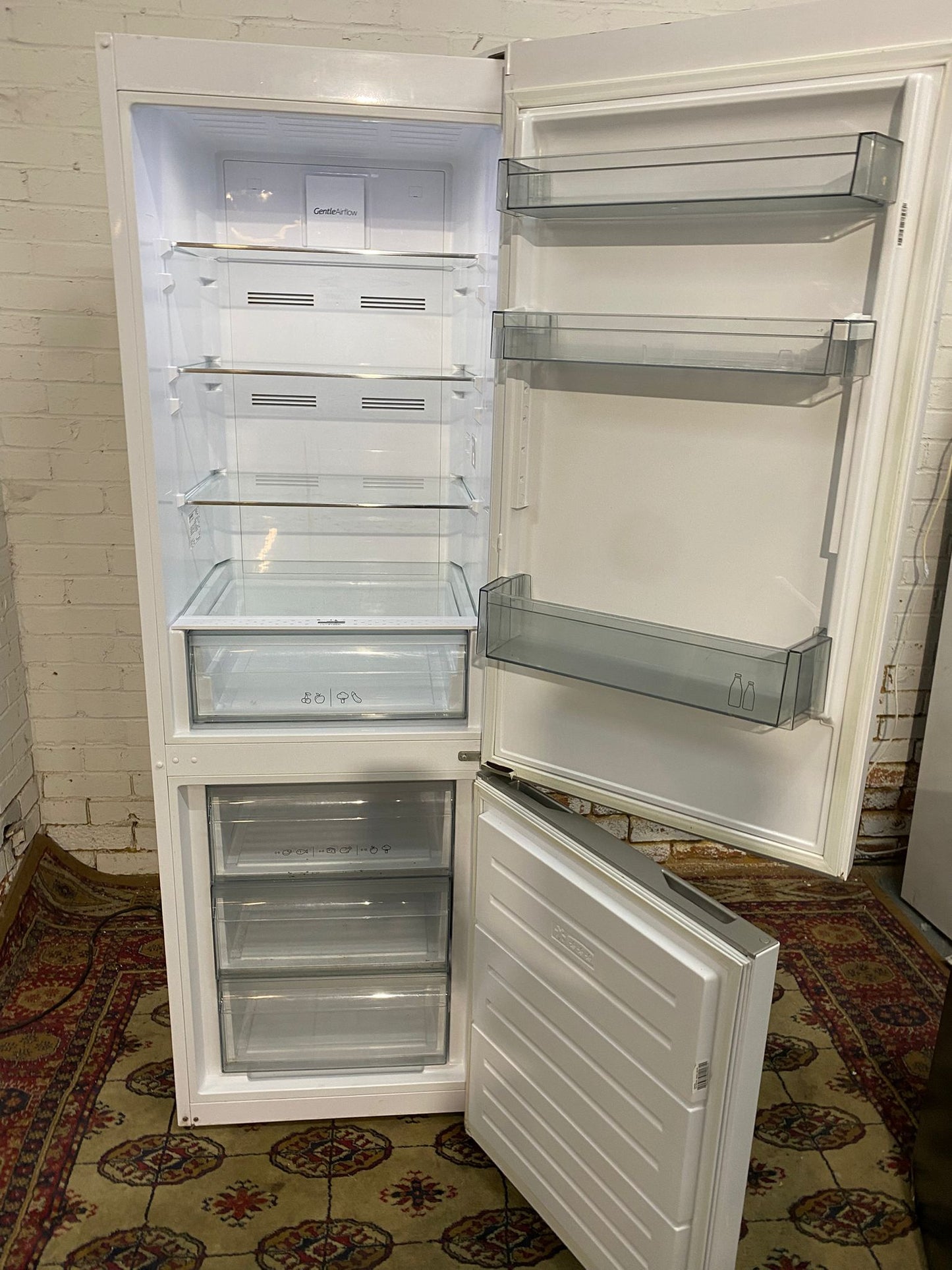 FREE DELIVERY Beautiful 185CM Tall Sharp White Fridge Freezer For Sale