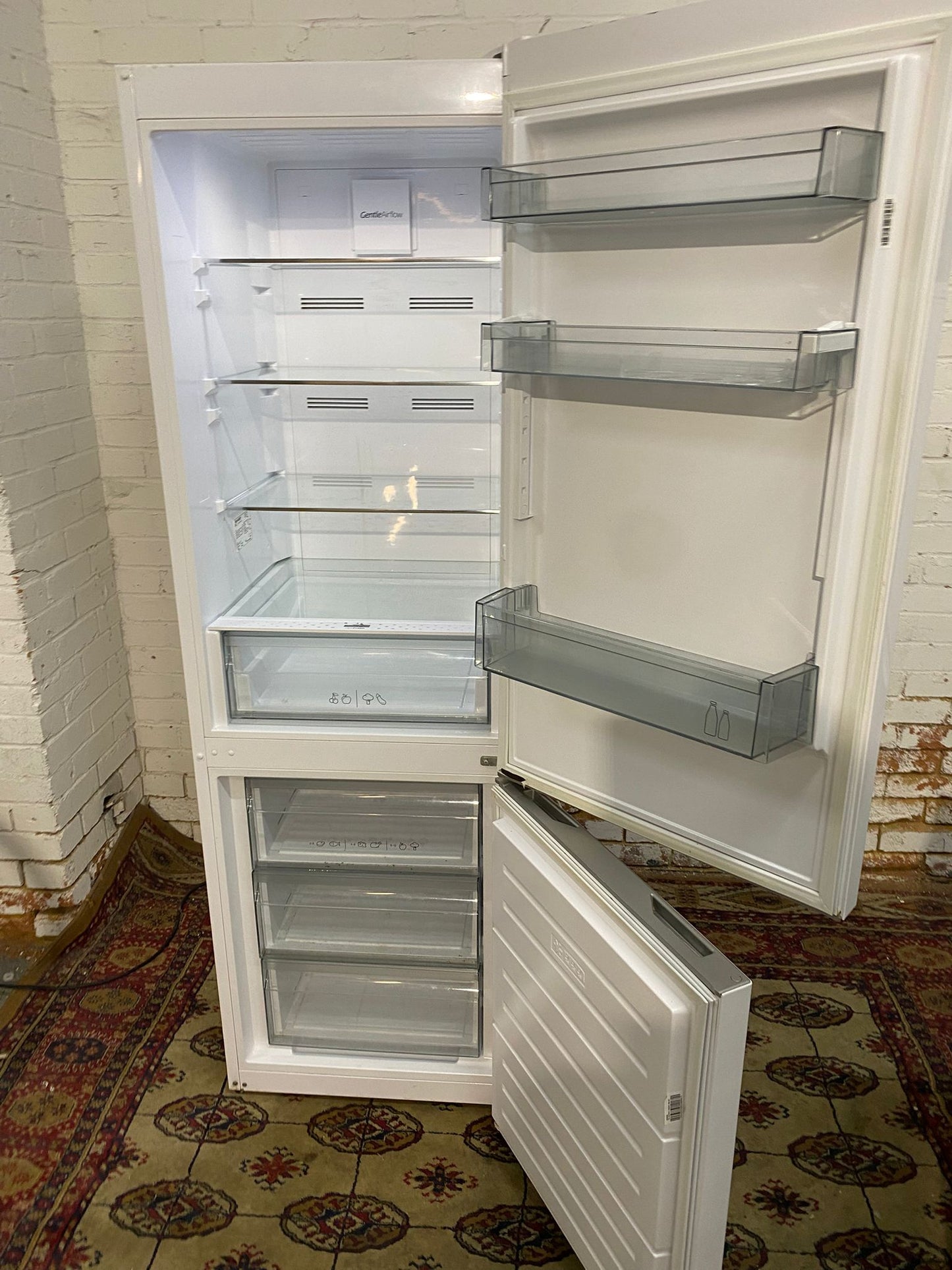FREE DELIVERY Beautiful 185CM Tall Sharp White Fridge Freezer For Sale