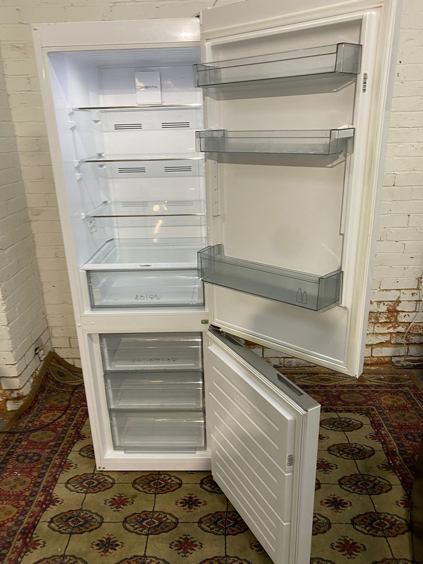 FREE DELIVERY Beautiful 185CM Tall Sharp White Fridge Freezer For Sale