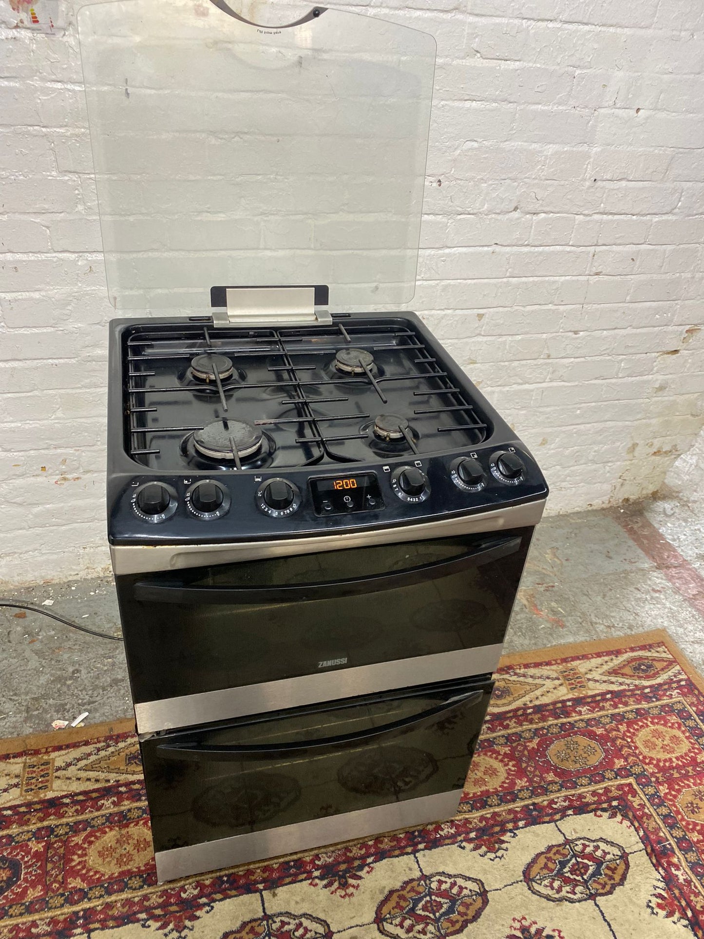 FREE DELIVERY Beautiful Black Zanussi 60CM Gas Cooker With Dual Oven/Grill For Sale