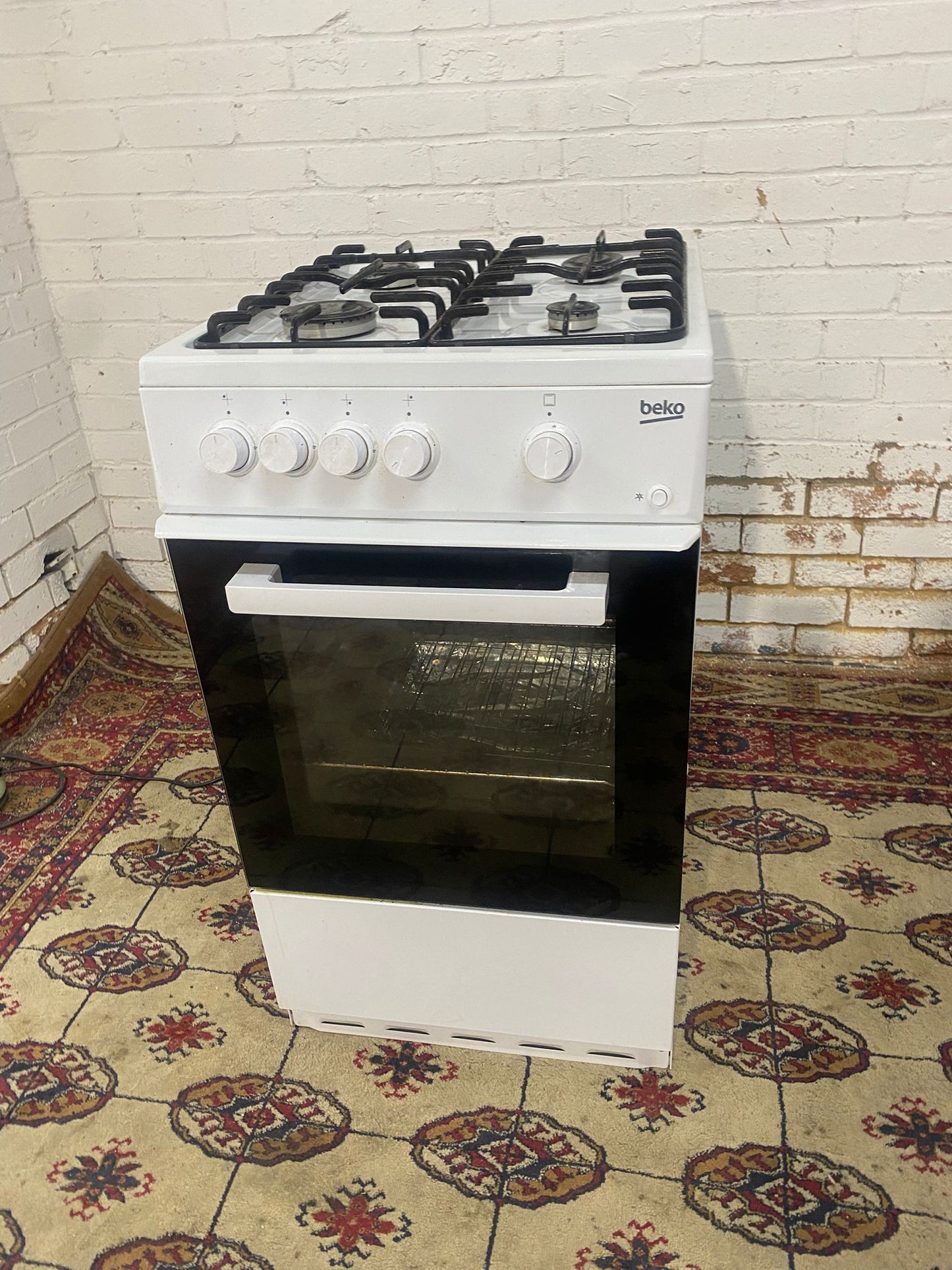 🚚Beautiful 50 CM White Gas Cooker With Large Oven For Sale